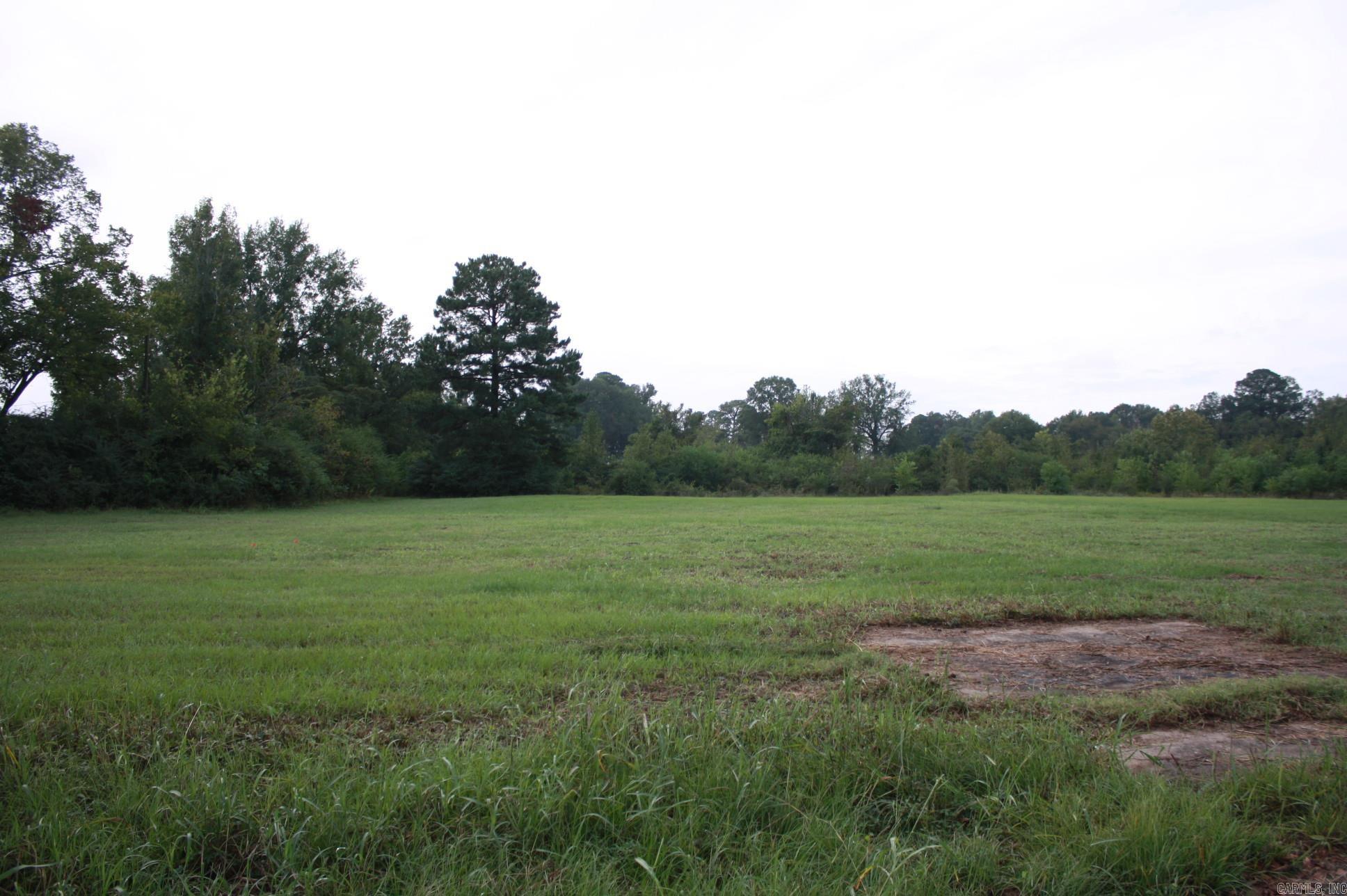 COMMERCIAL PROPERTY Approx. 10.57 acres located in downtown Nashville. Property has railway access.