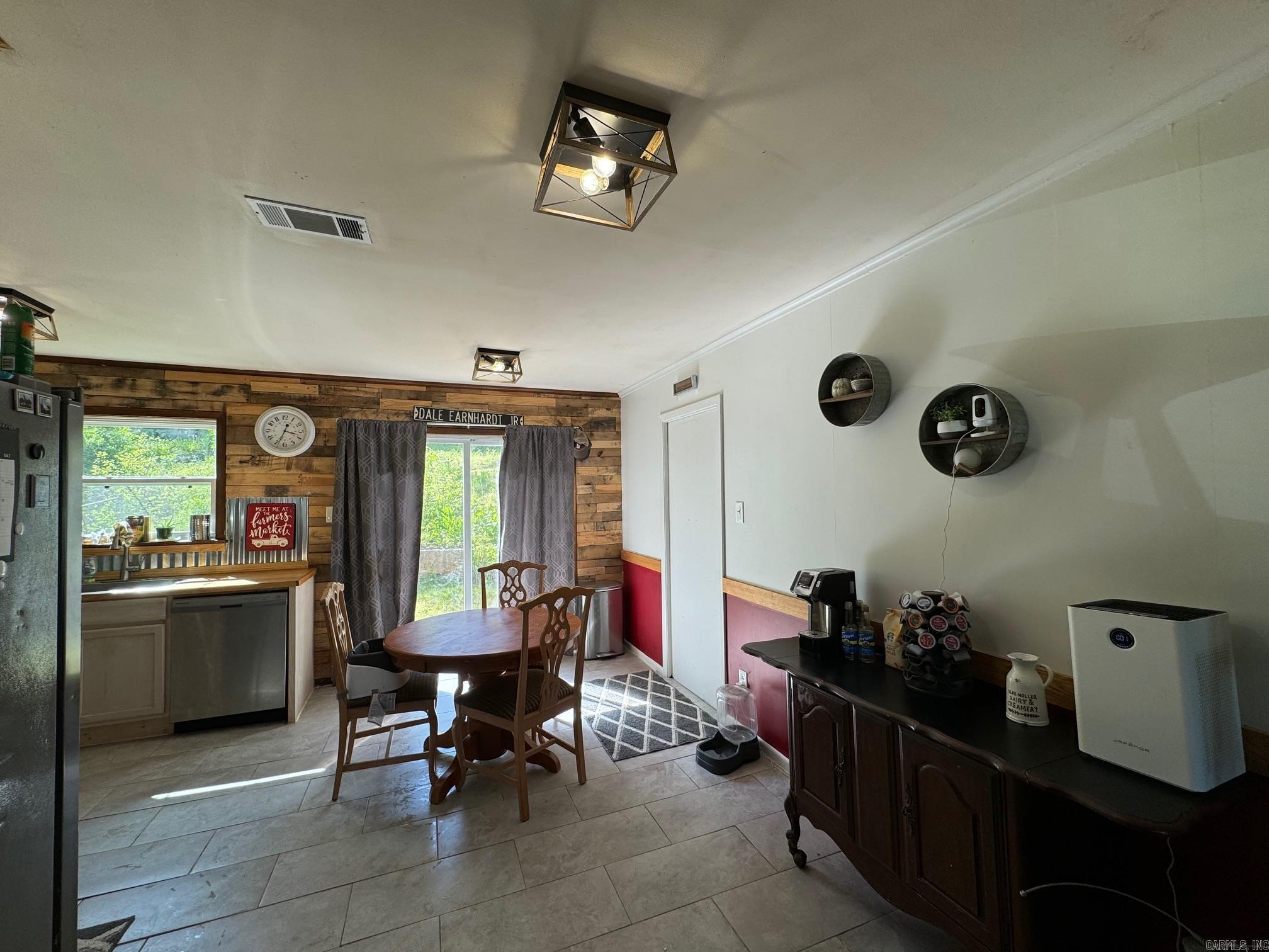 WILTON HGTS - Residential