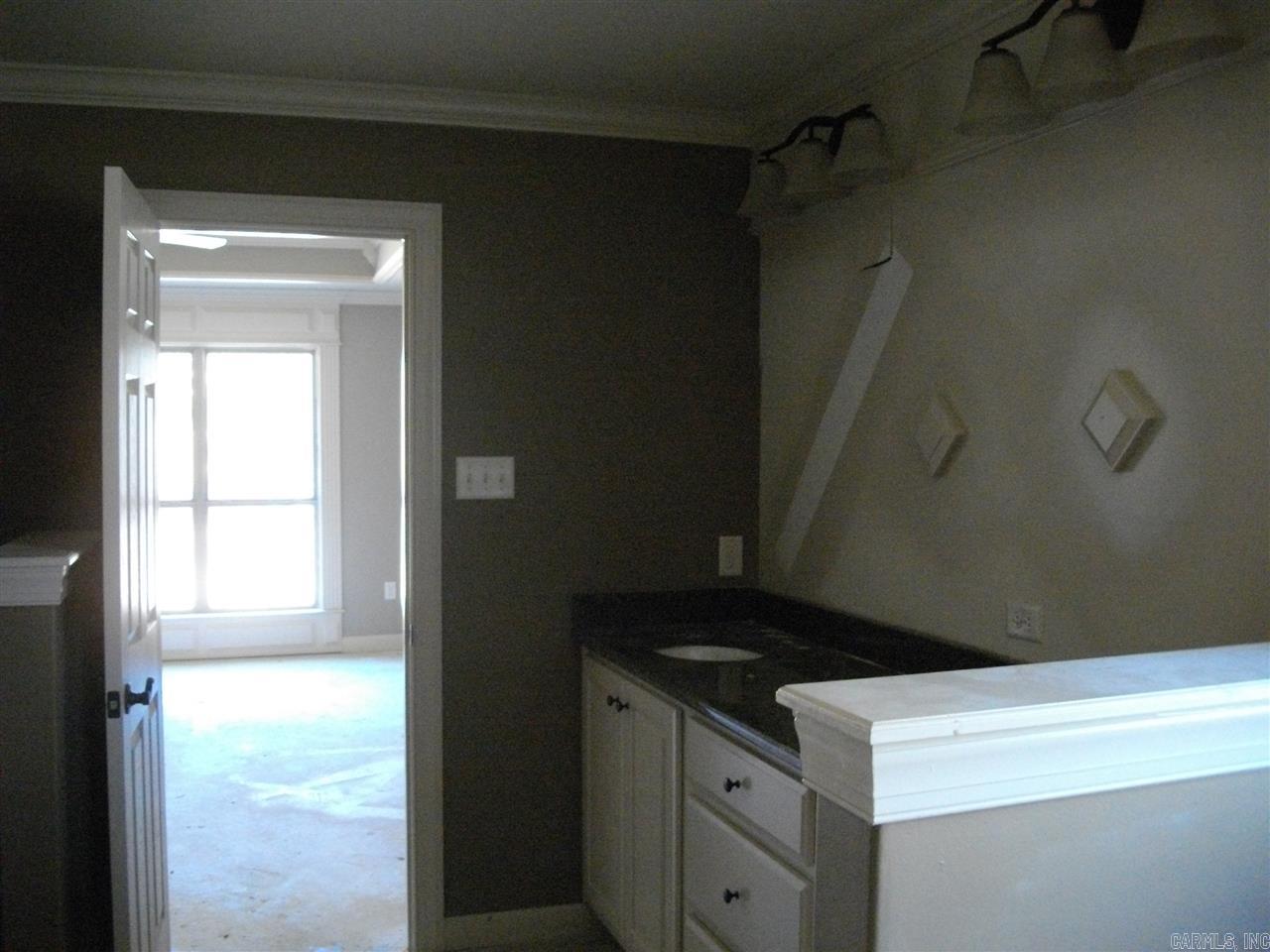 COUNTRY CLUB OF ARK THE - Residential