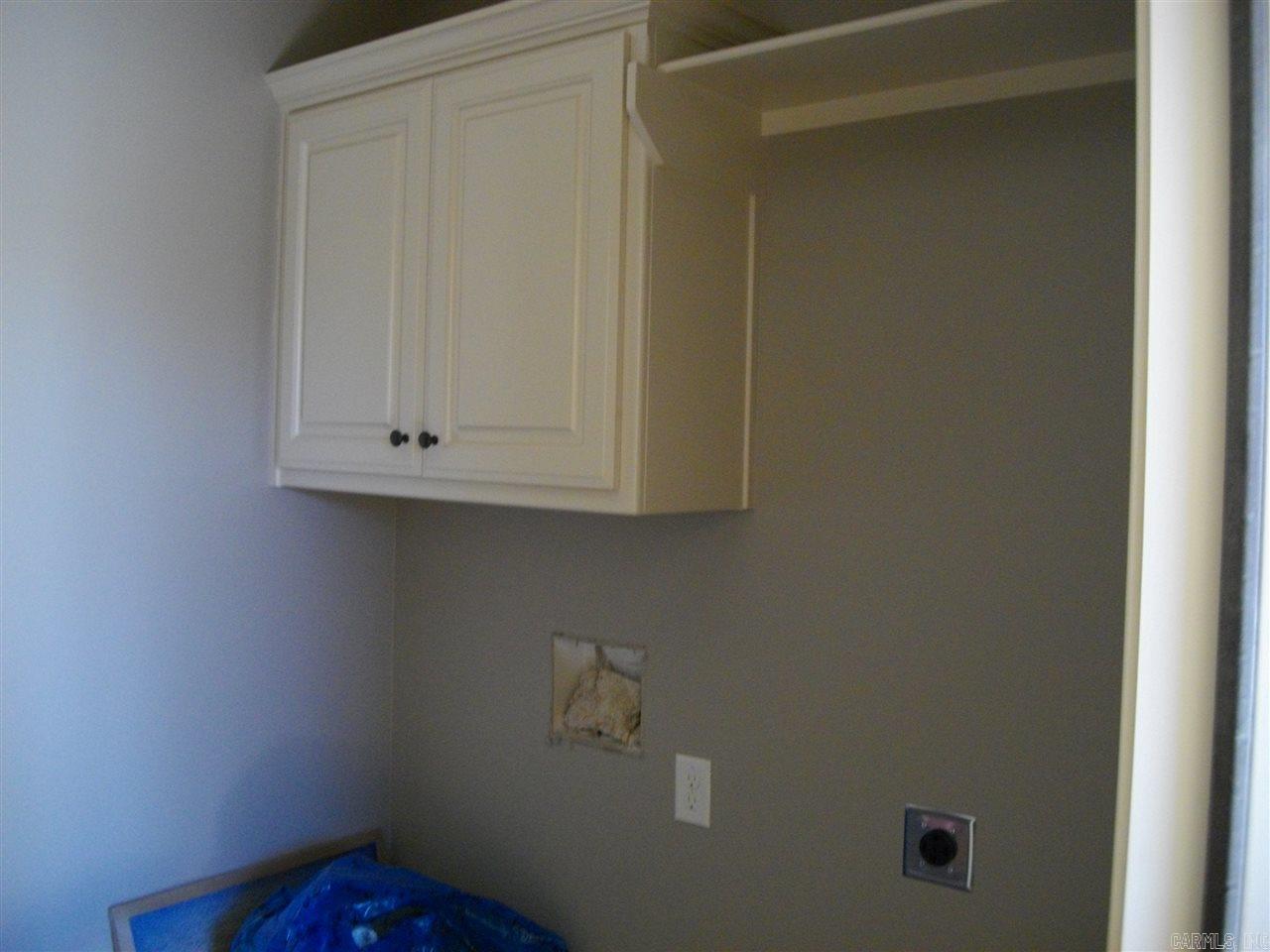 COUNTRY CLUB OF ARK THE - Residential