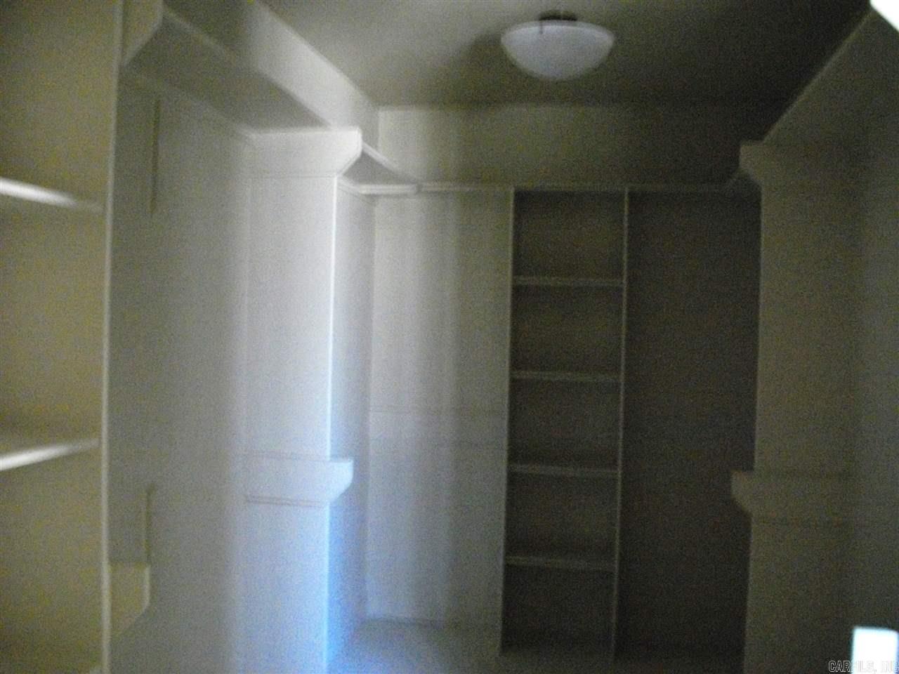 COUNTRY CLUB OF ARK THE - Residential