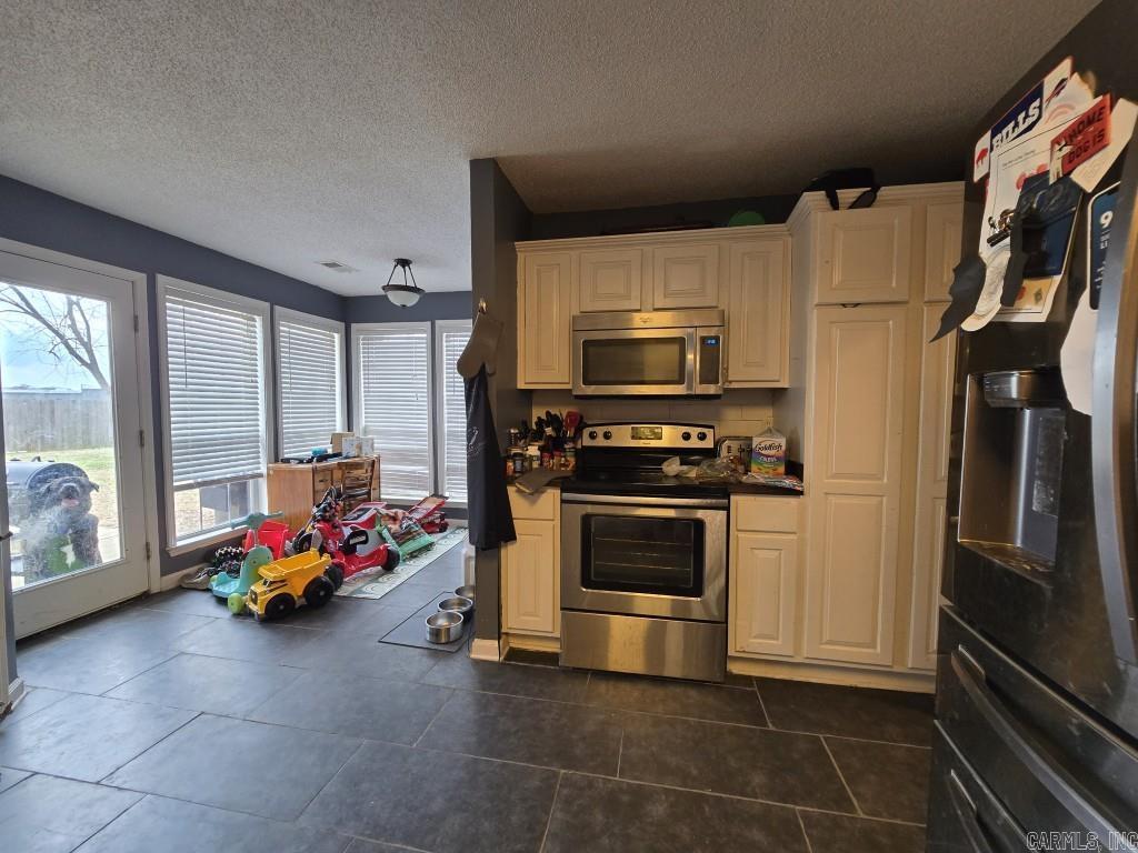 BAYOU VISTA ESTATES - Residential