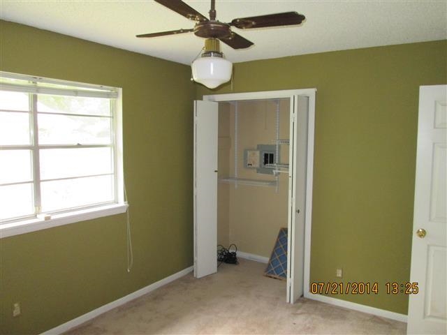 BLOOMFIELD HILLS - Residential