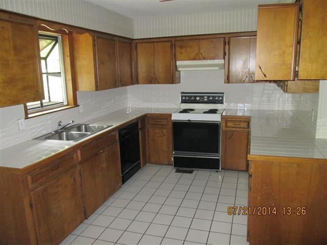 BLOOMFIELD HILLS - Residential