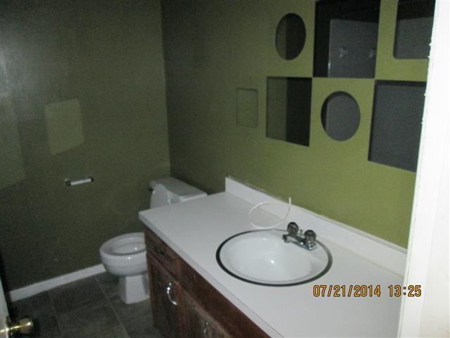 BLOOMFIELD HILLS - Residential