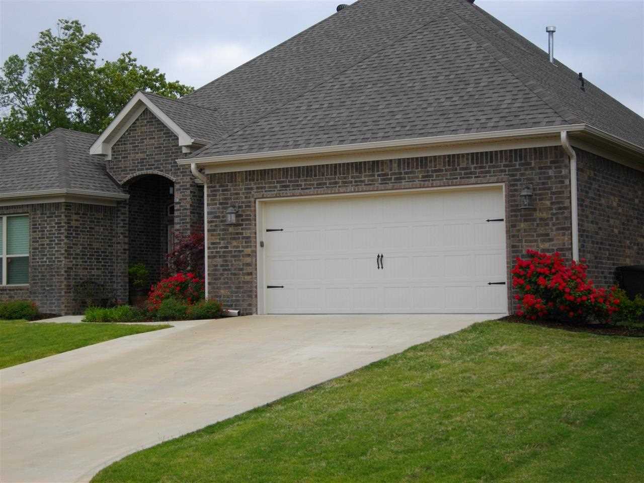 COUNTRY CLUB OF ARK THE - Residential