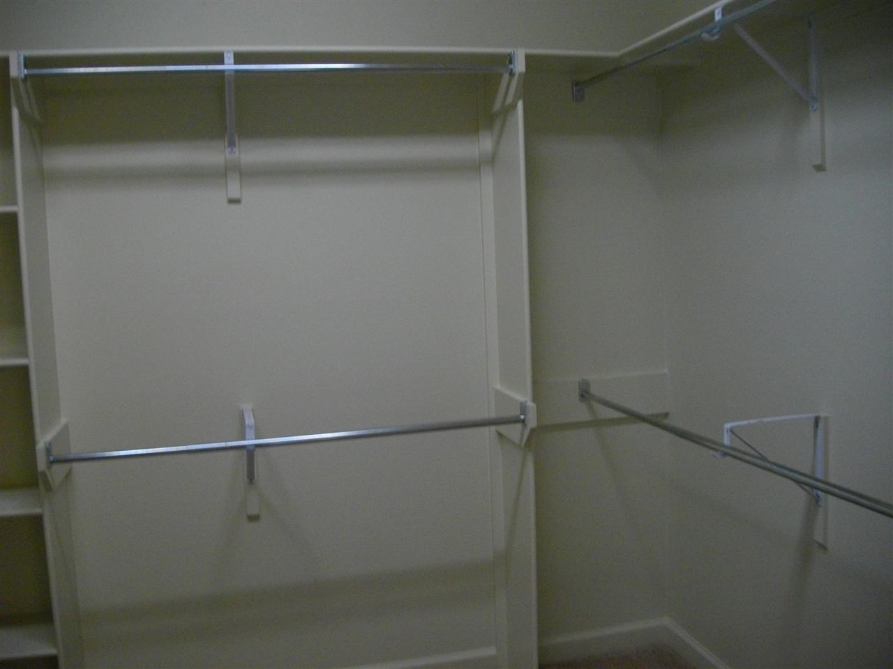 COUNTRY CLUB OF ARK THE - Residential