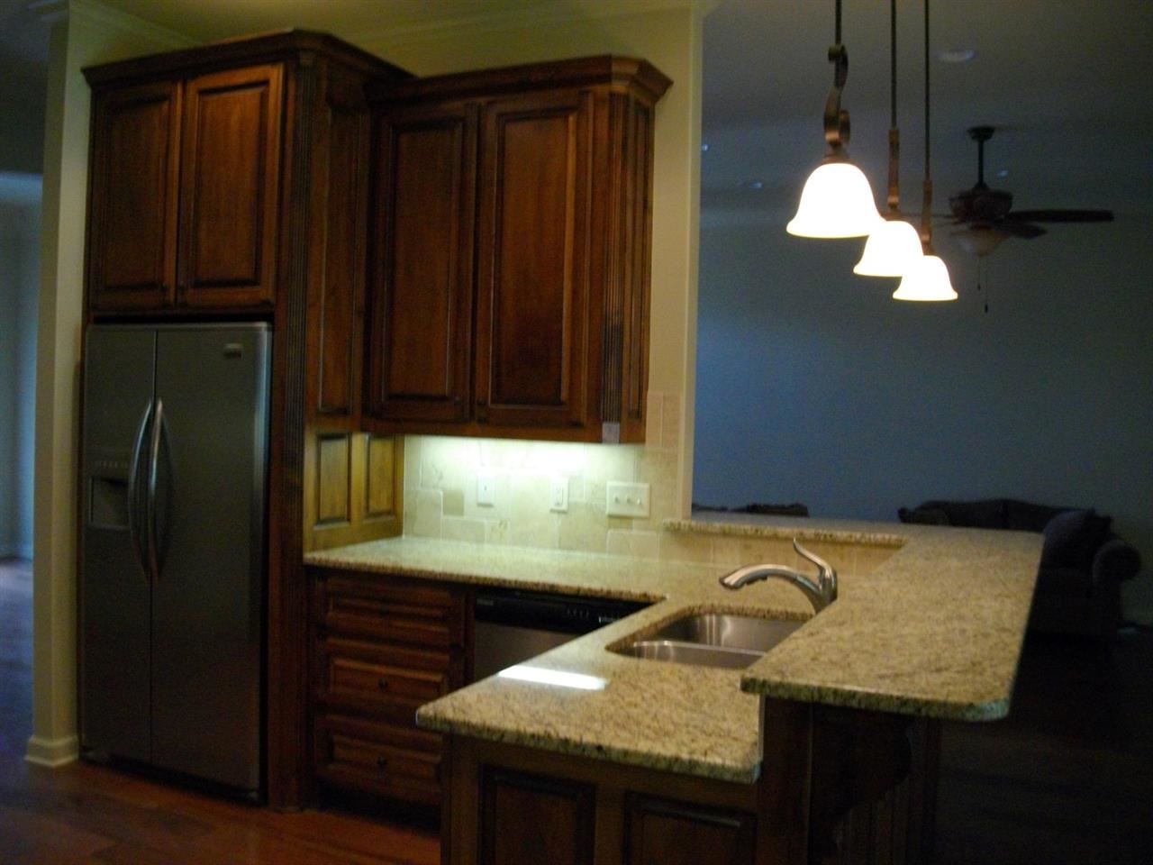 COUNTRY CLUB OF ARK THE - Residential