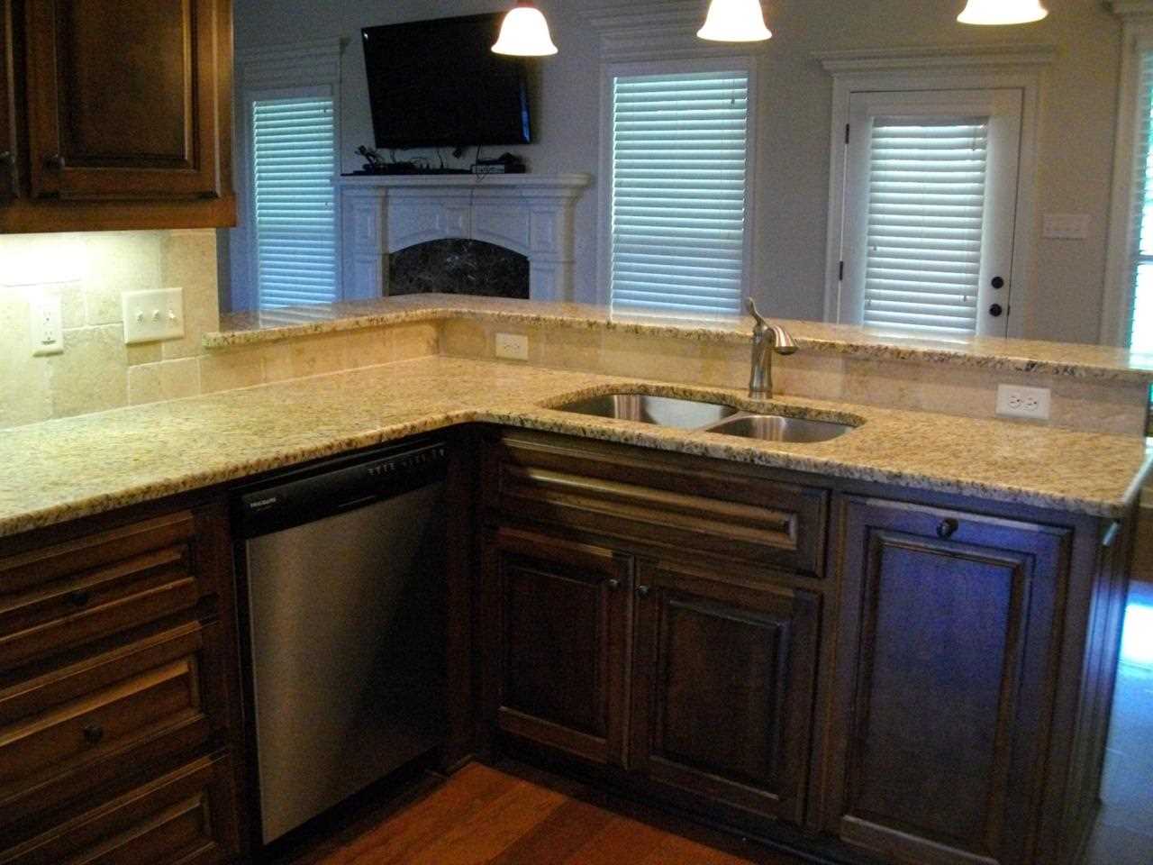 COUNTRY CLUB OF ARK THE - Residential