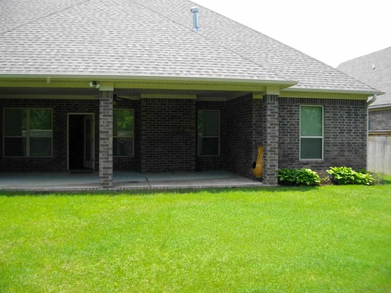 COUNTRY CLUB OF ARK THE - Residential