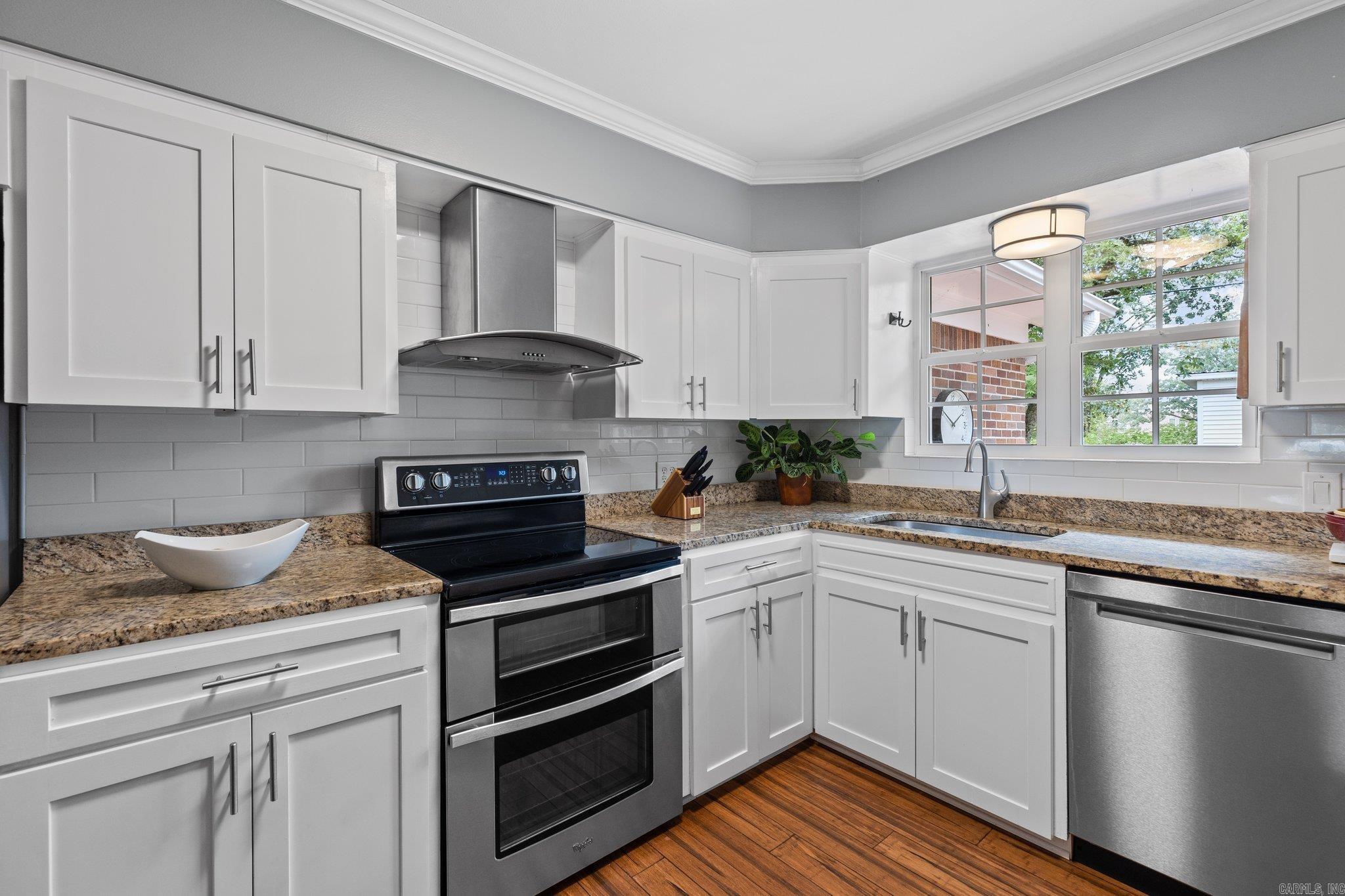 PLAZA TERRACE - Residential