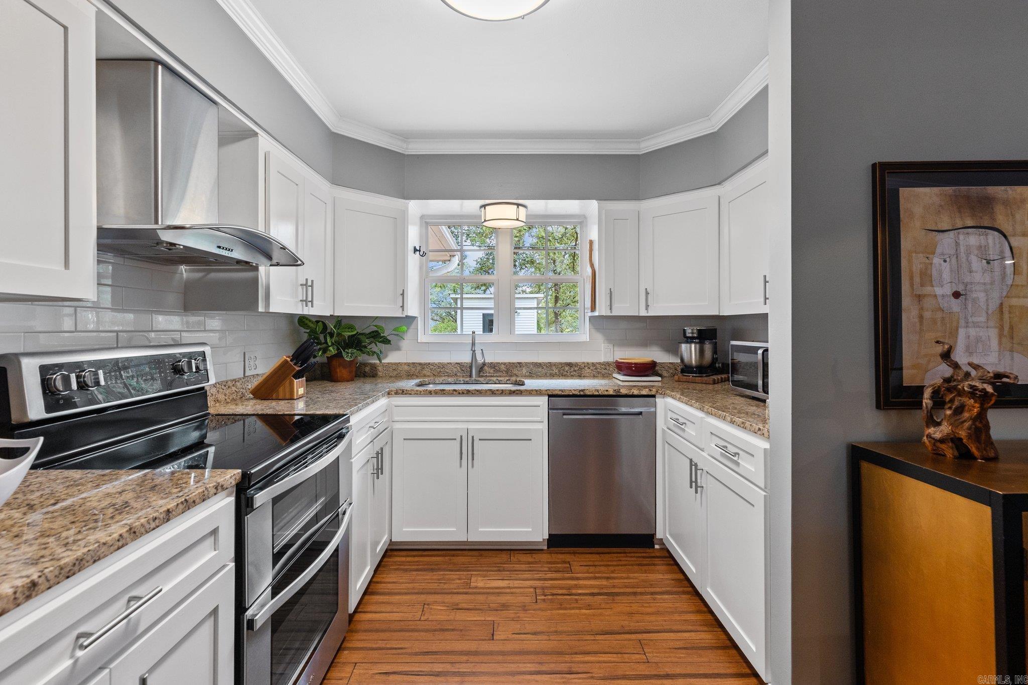 PLAZA TERRACE - Residential