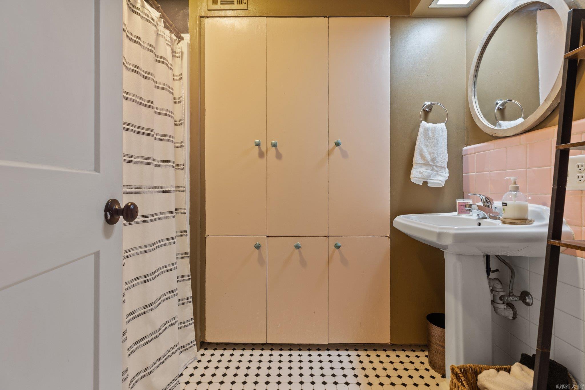 PLAZA TERRACE - Residential