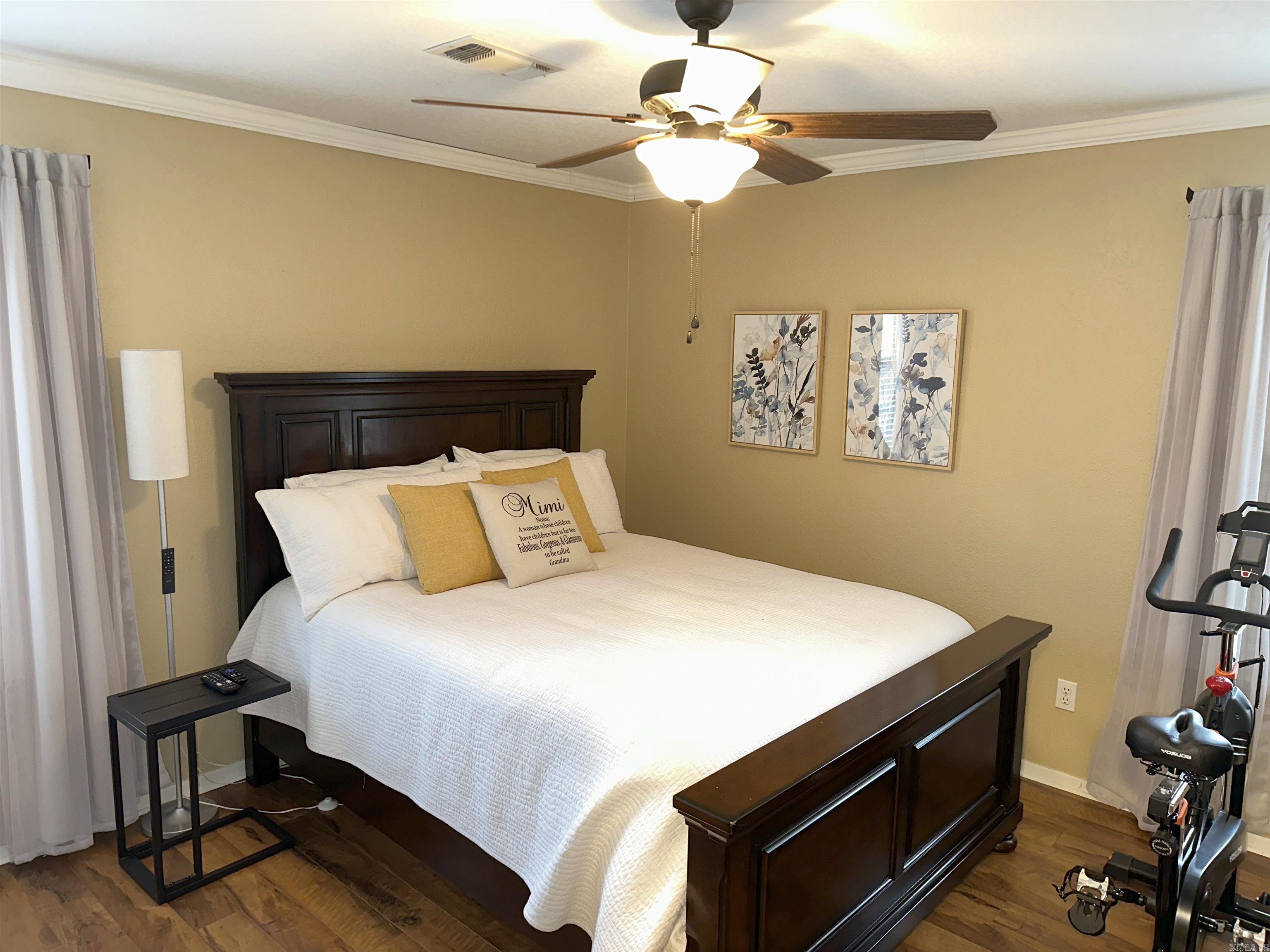 PARADISE VALLEY - Residential