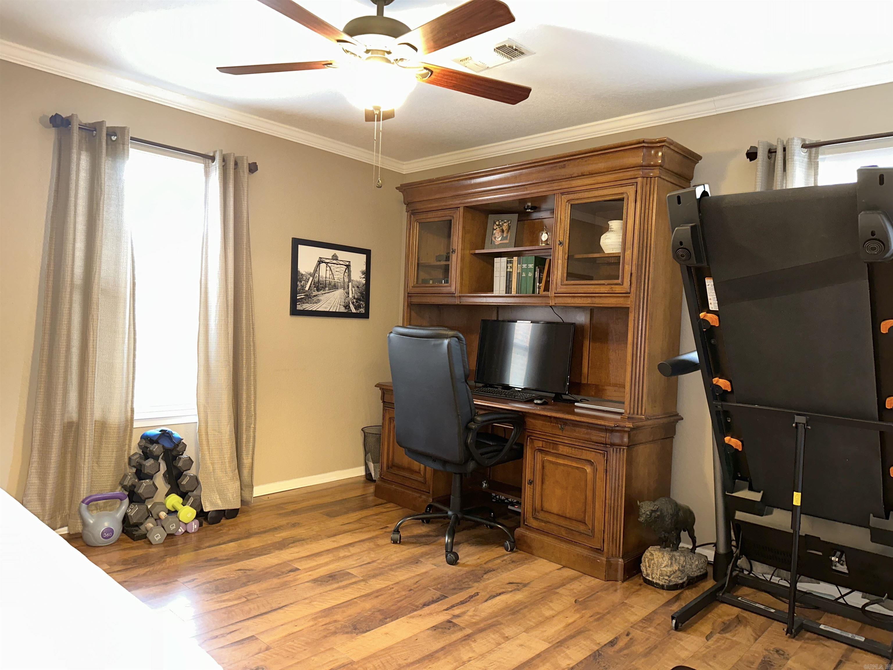 PARADISE VALLEY - Residential