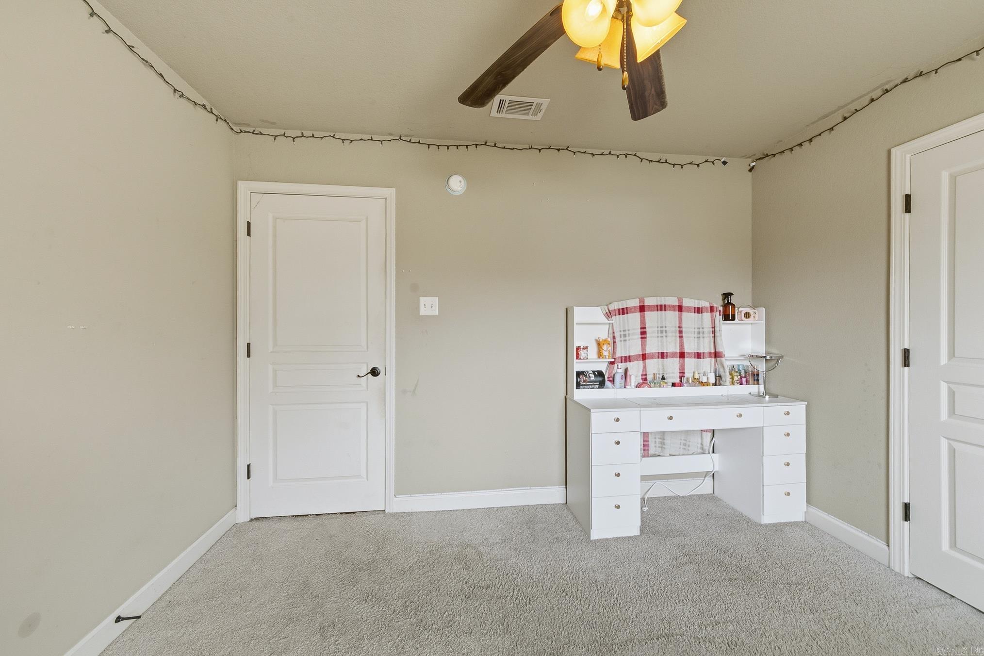 HUNTINGTON PLACE - Residential