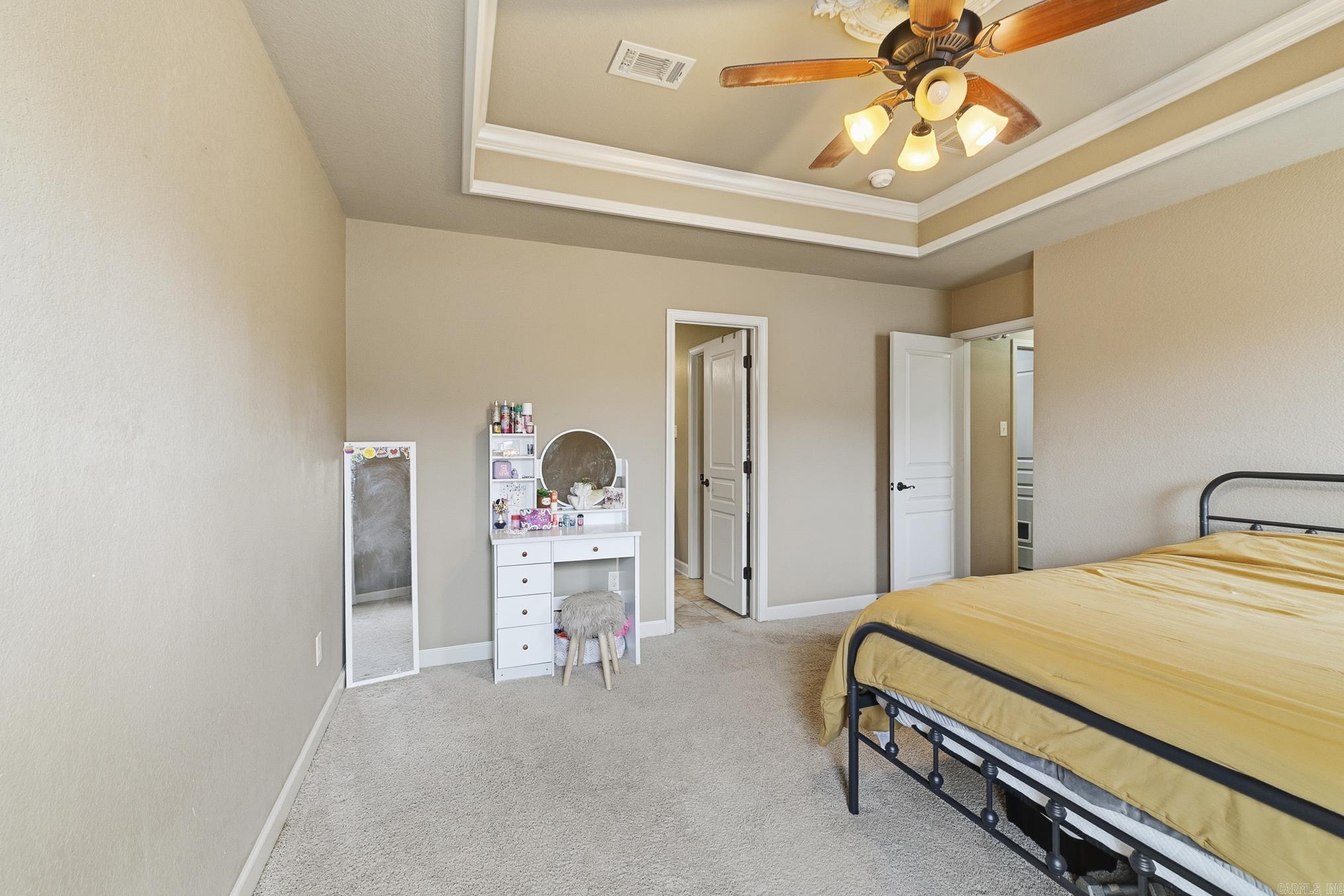 HUNTINGTON PLACE - Residential