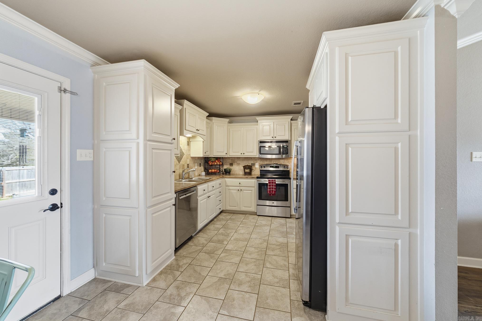 HUNTINGTON PLACE - Residential