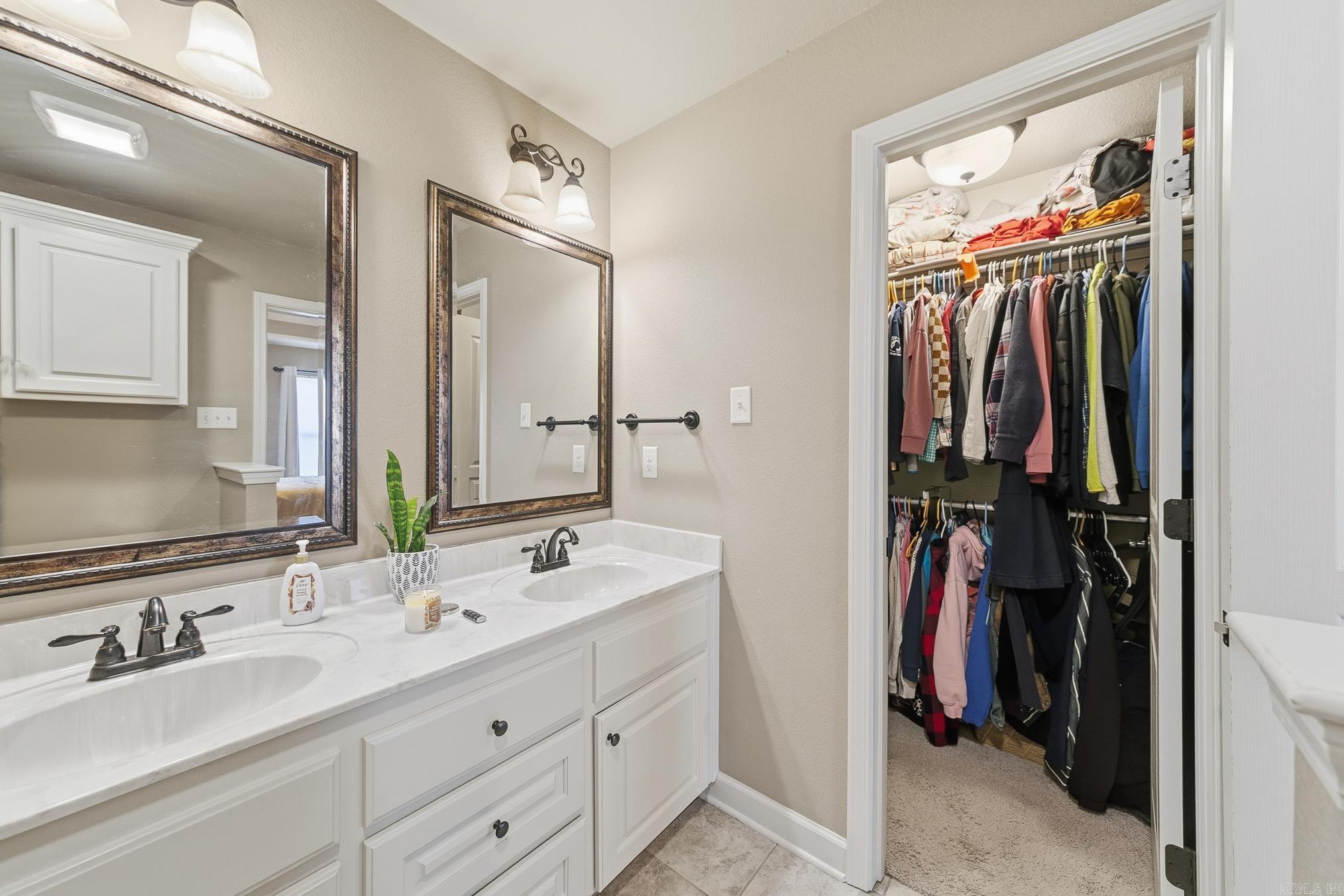 HUNTINGTON PLACE - Residential