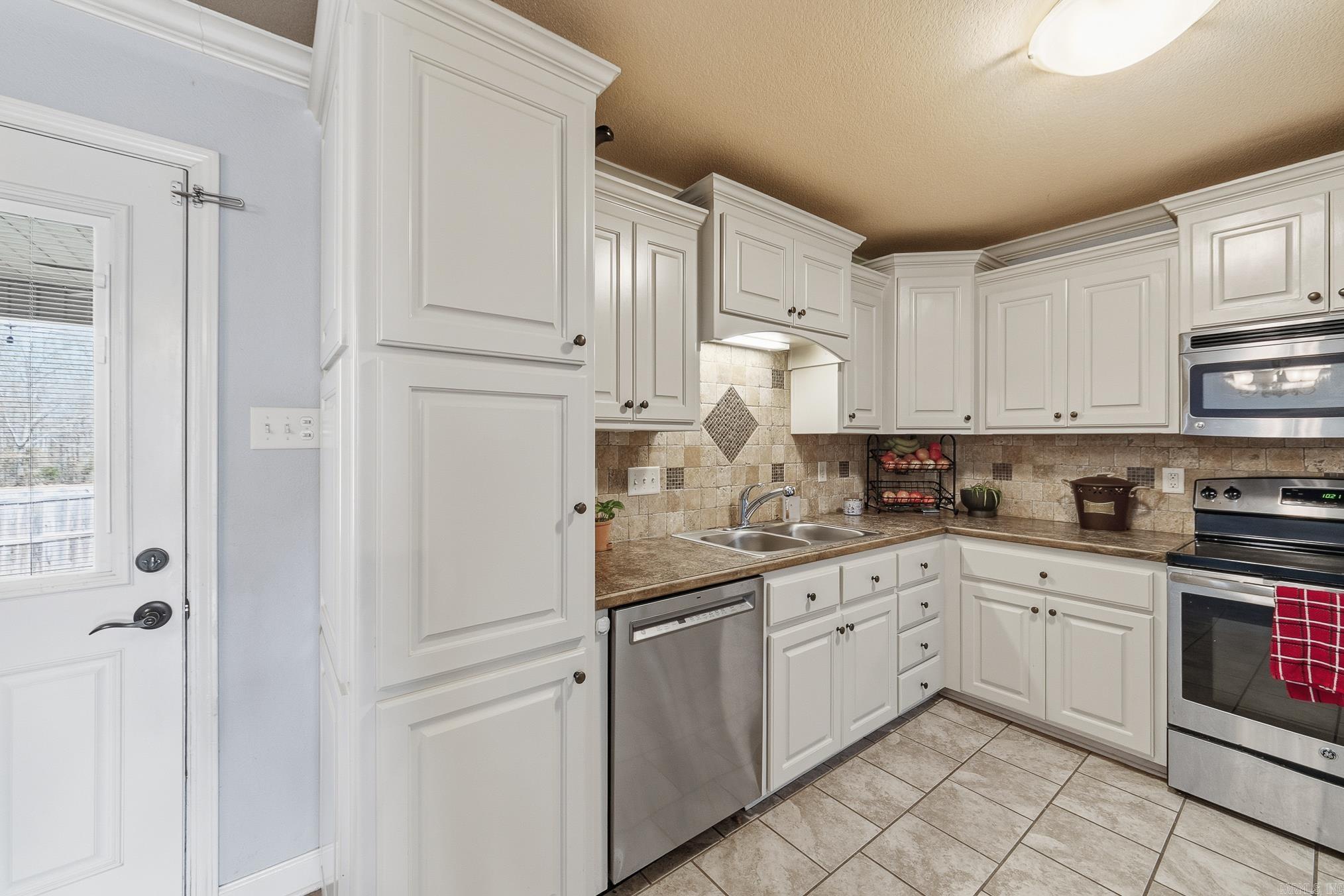 HUNTINGTON PLACE - Residential