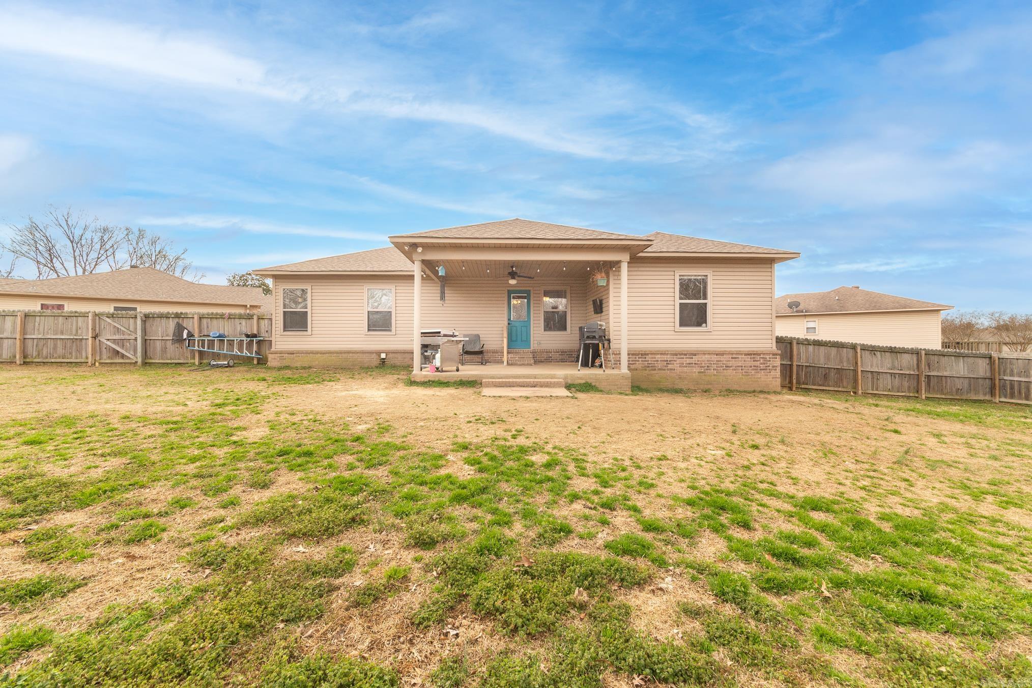 HUNTINGTON PLACE - Residential