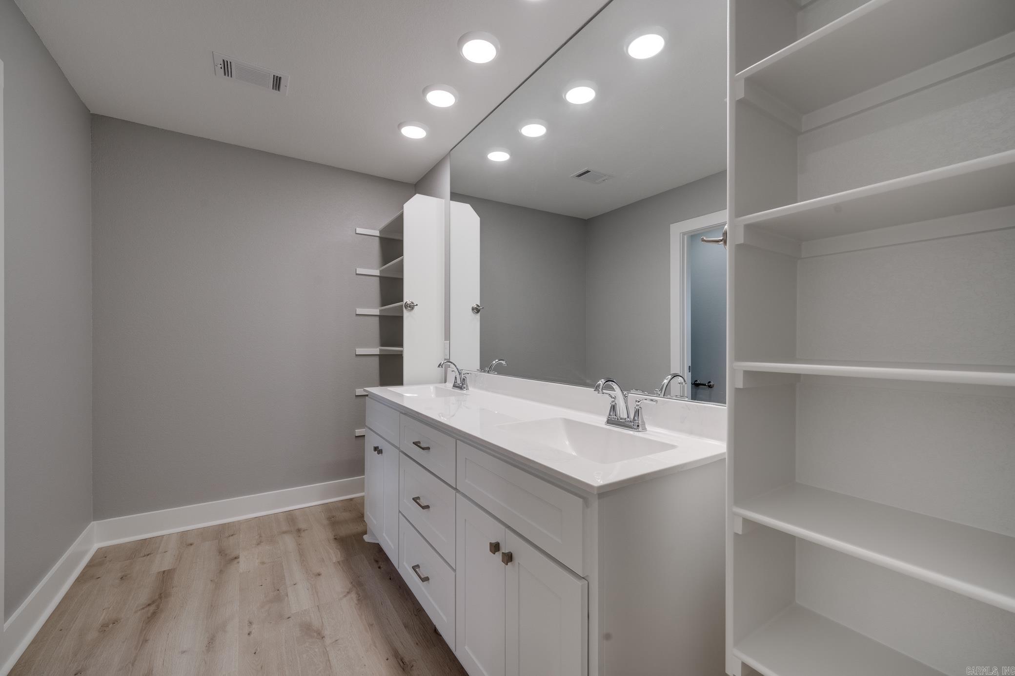 IRVING ADDN - Residential