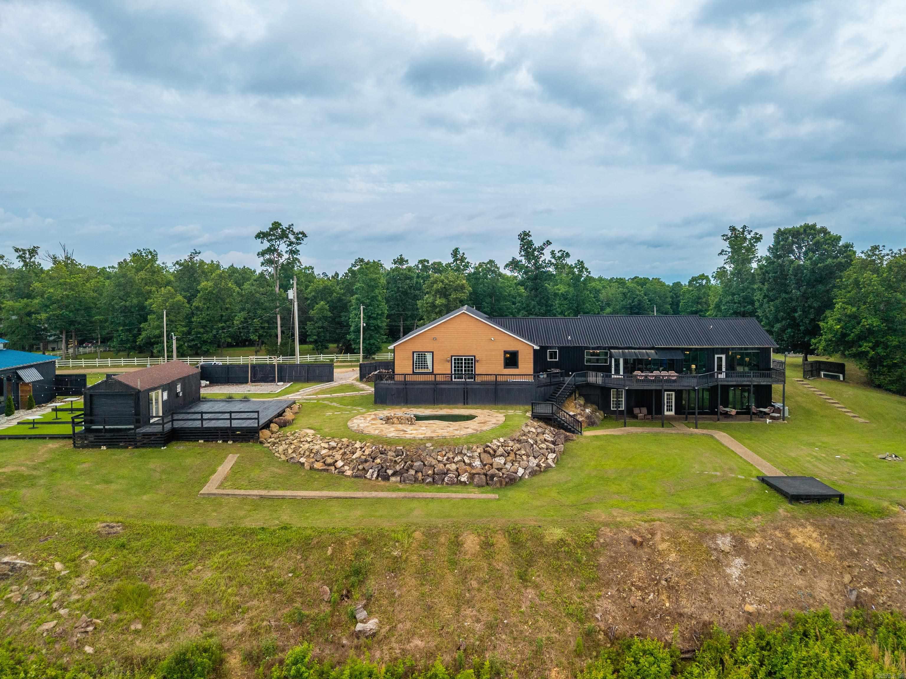 Metes & Bounds - Residential
