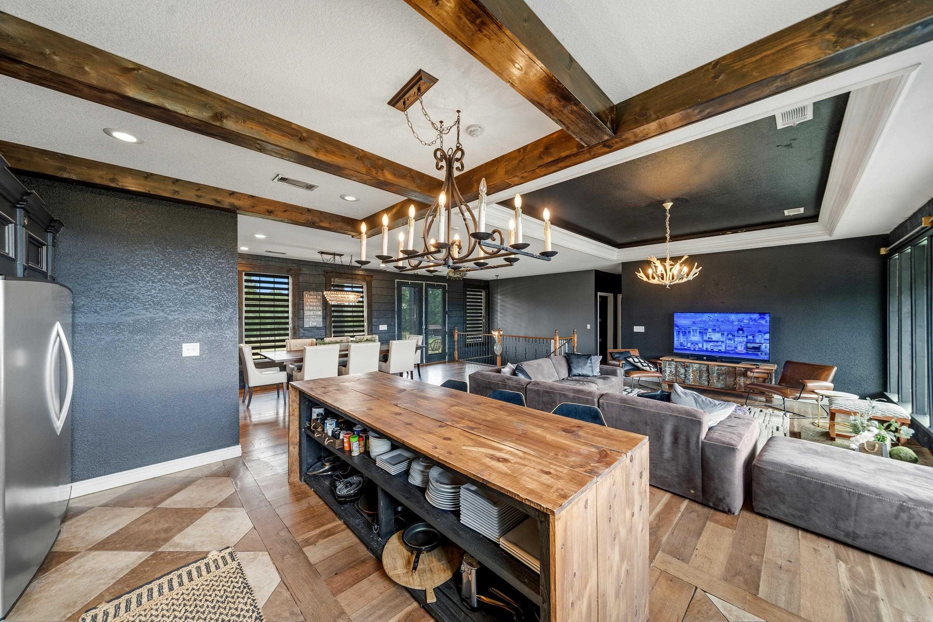 Metes & Bounds - Residential