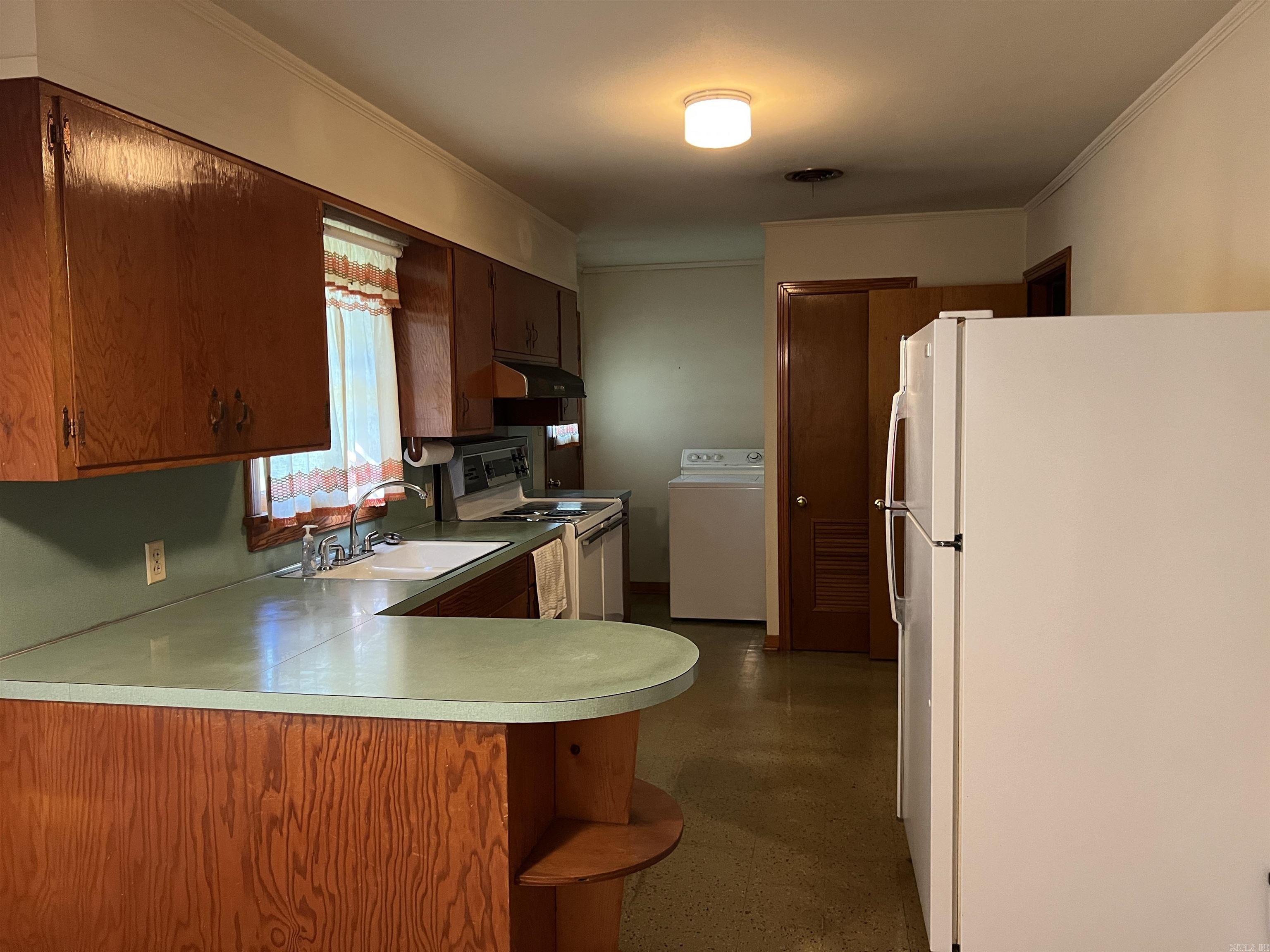 Ellis - Residential