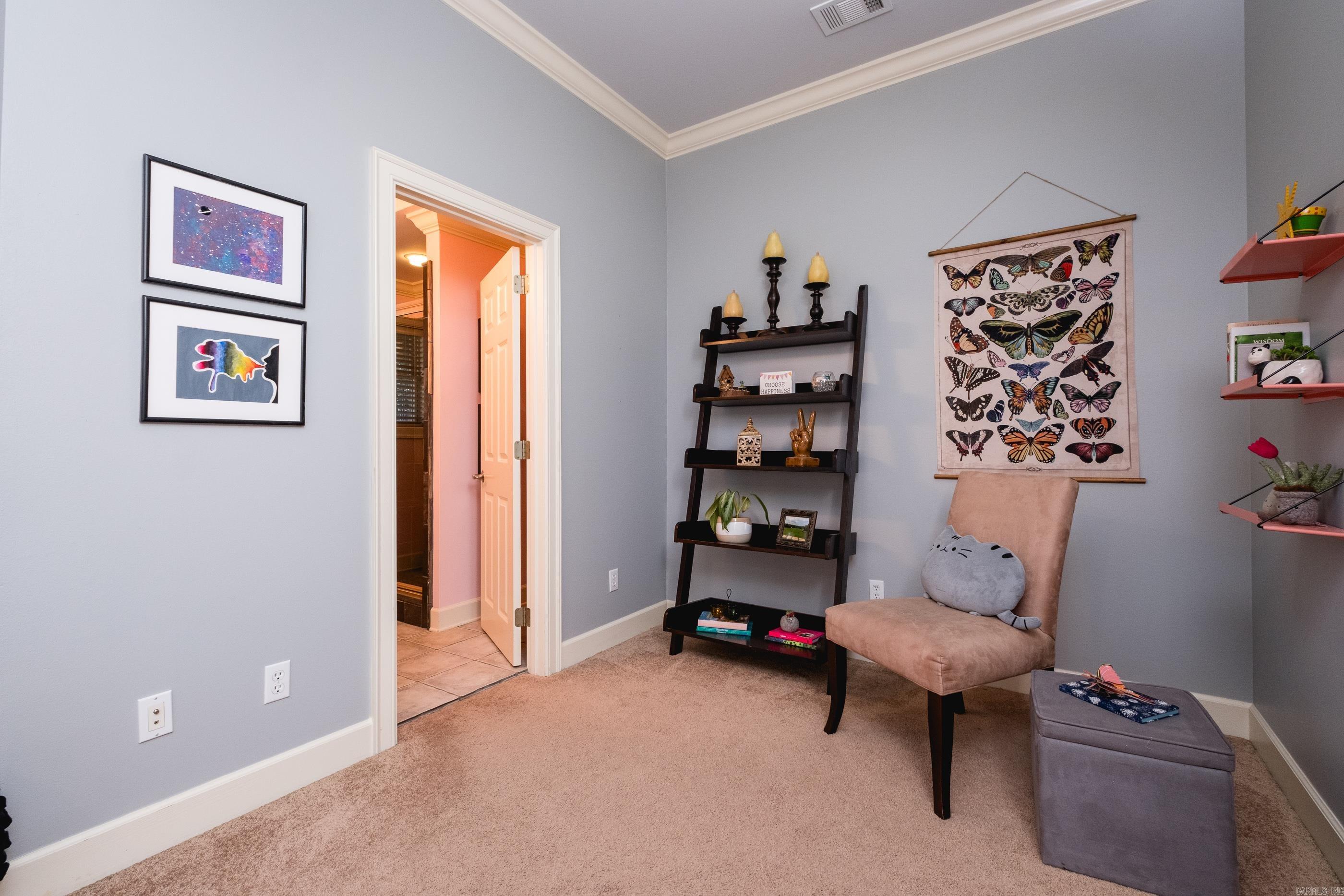HILLCREST - Residential