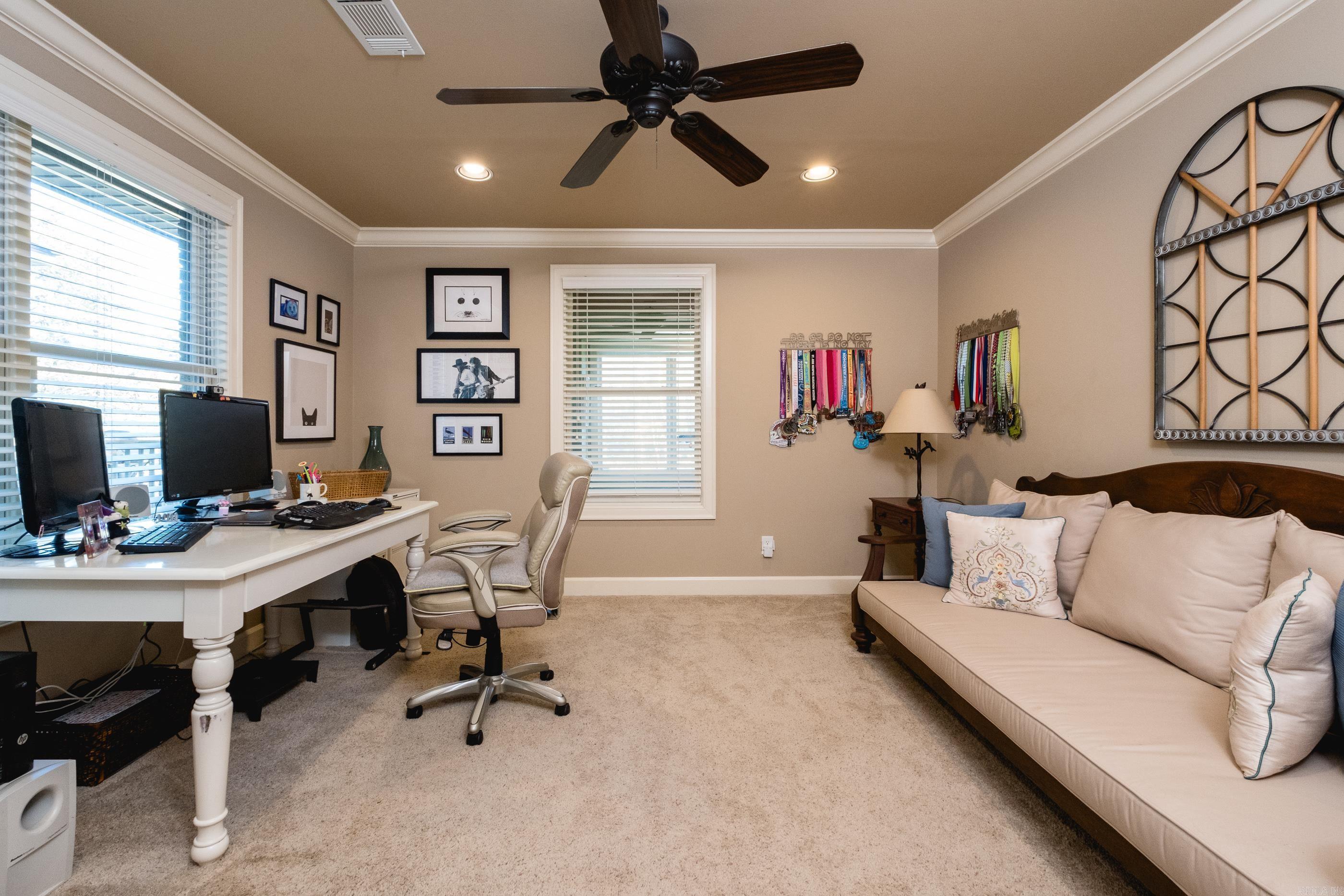 HILLCREST - Residential