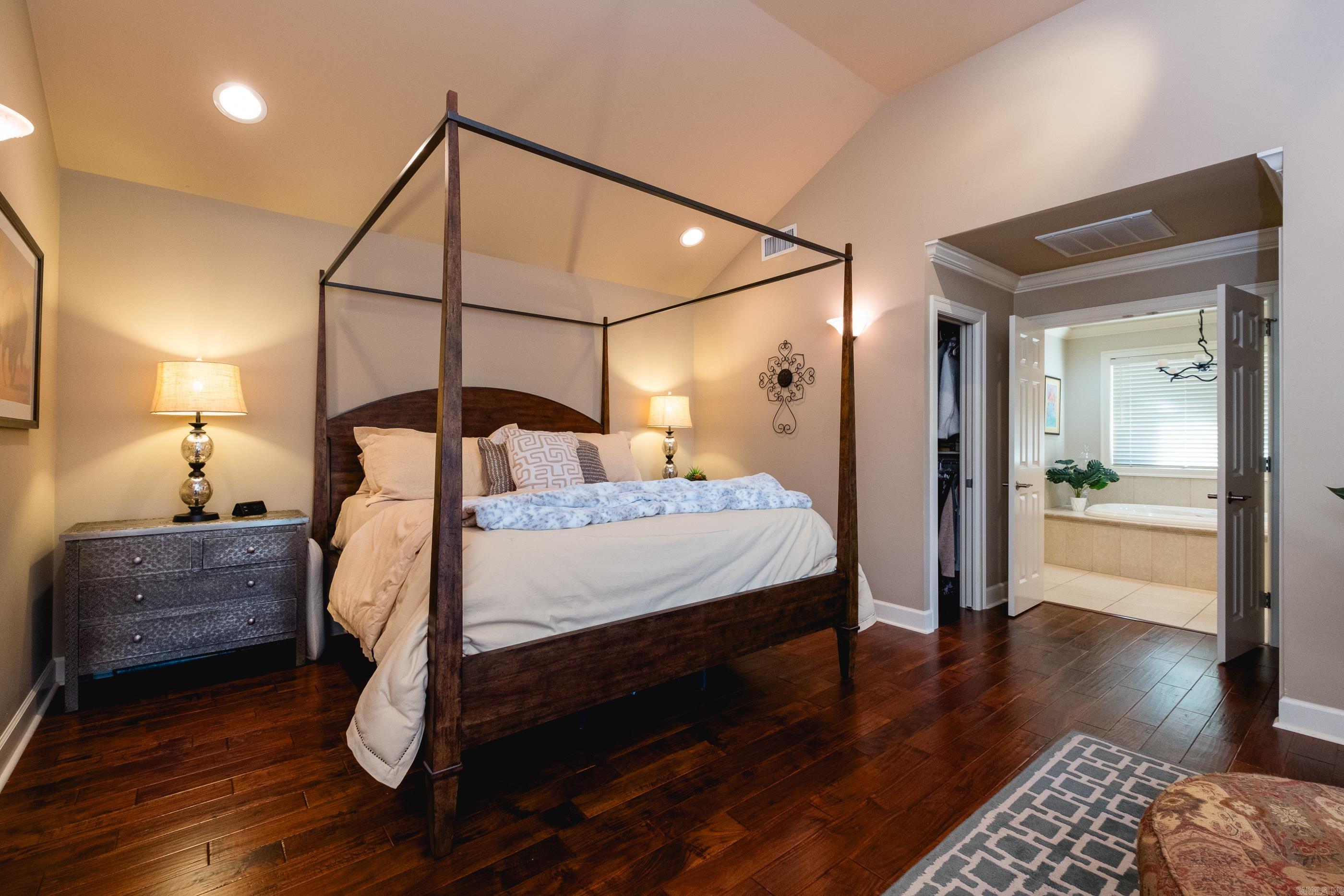 HILLCREST - Residential