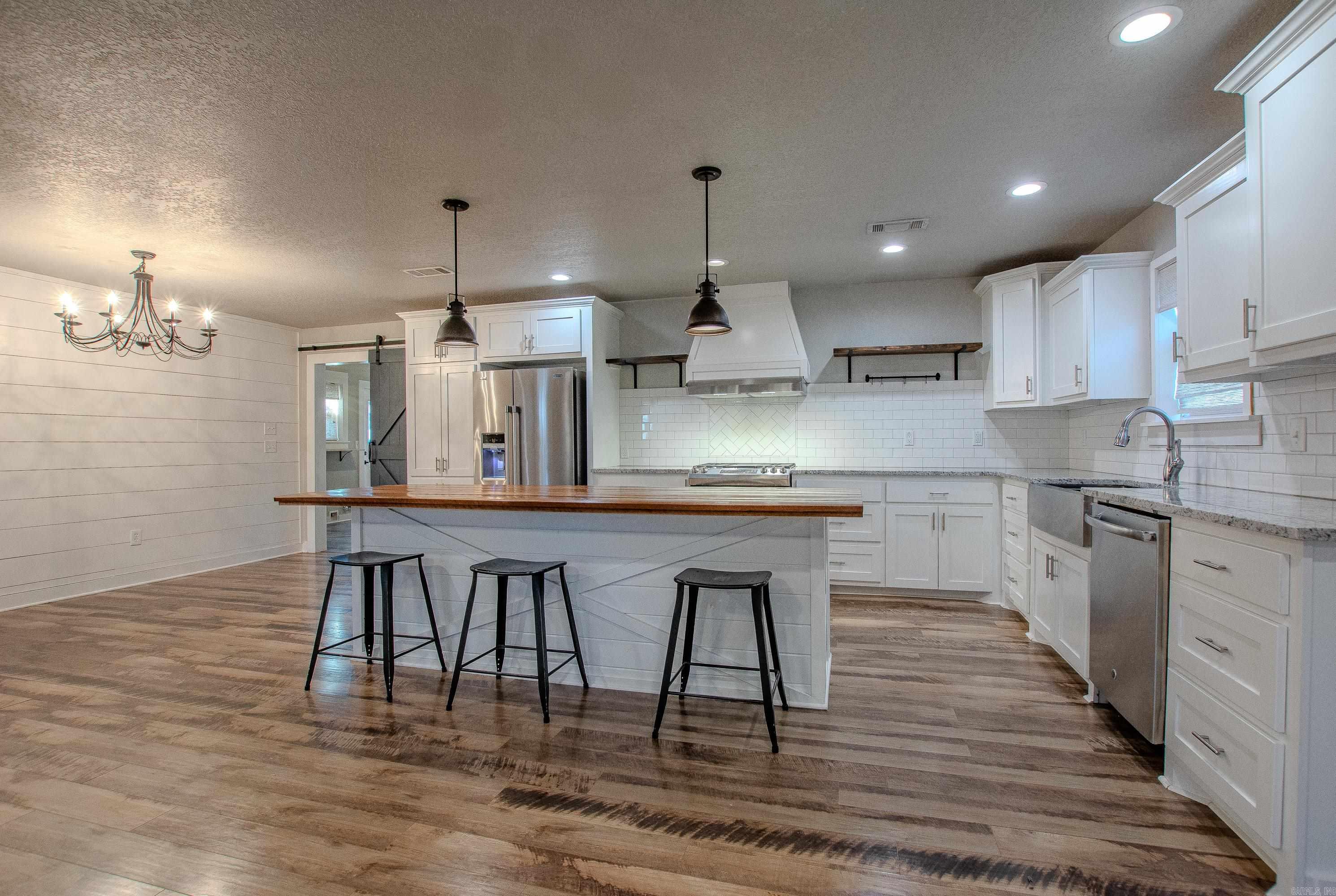 Lynnwood Acres - Residential