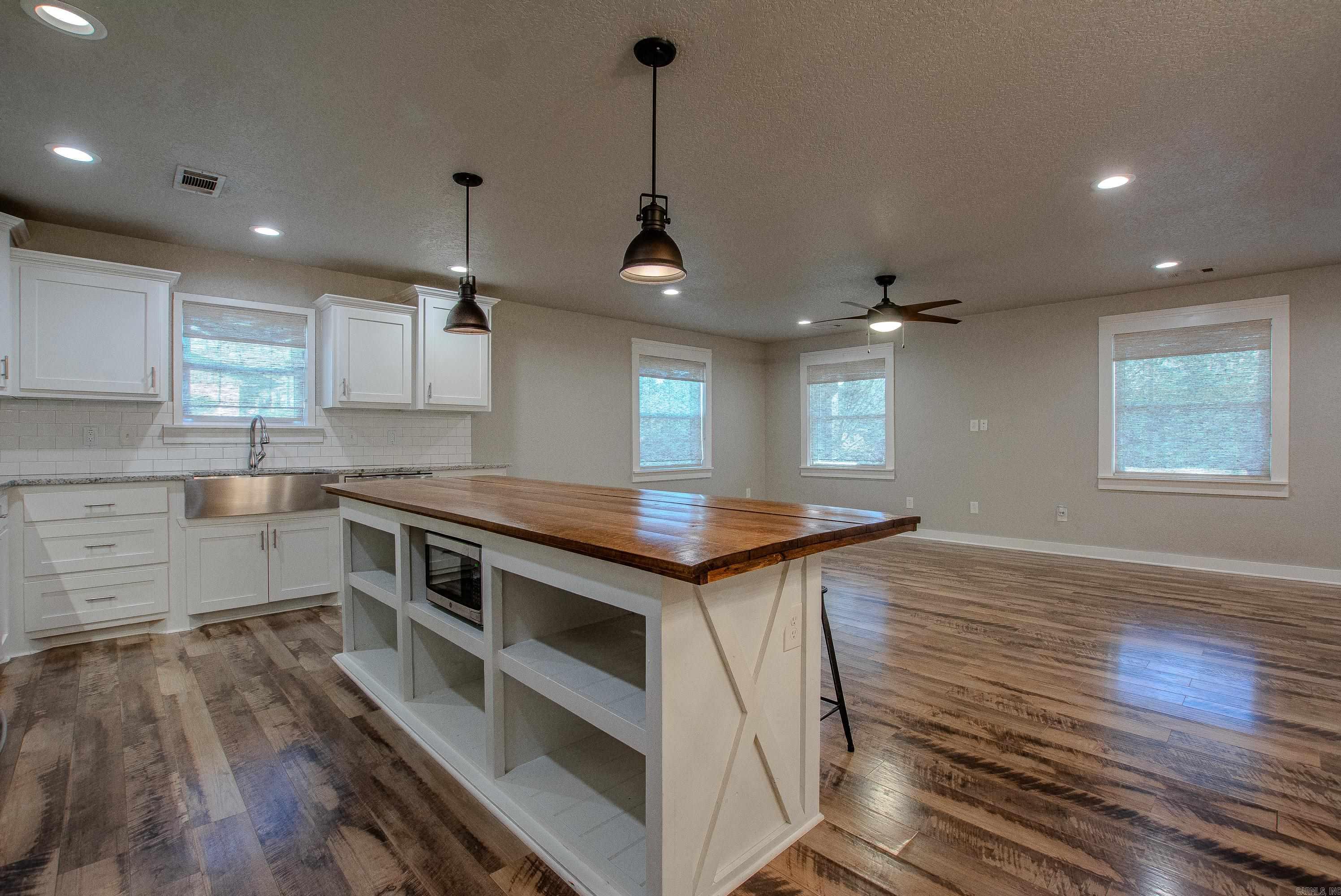 Lynnwood Acres - Residential