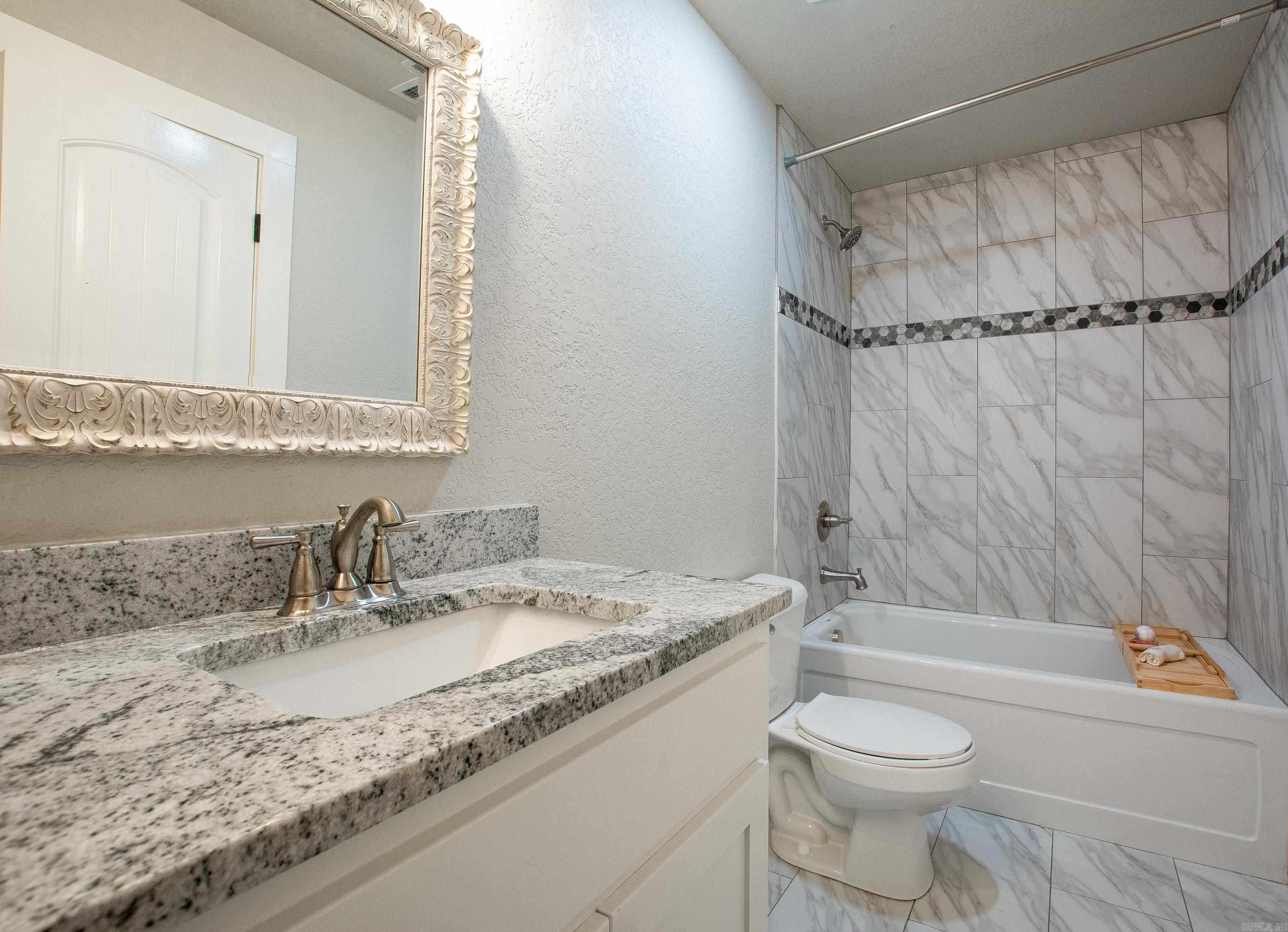 Lynnwood Acres - Residential