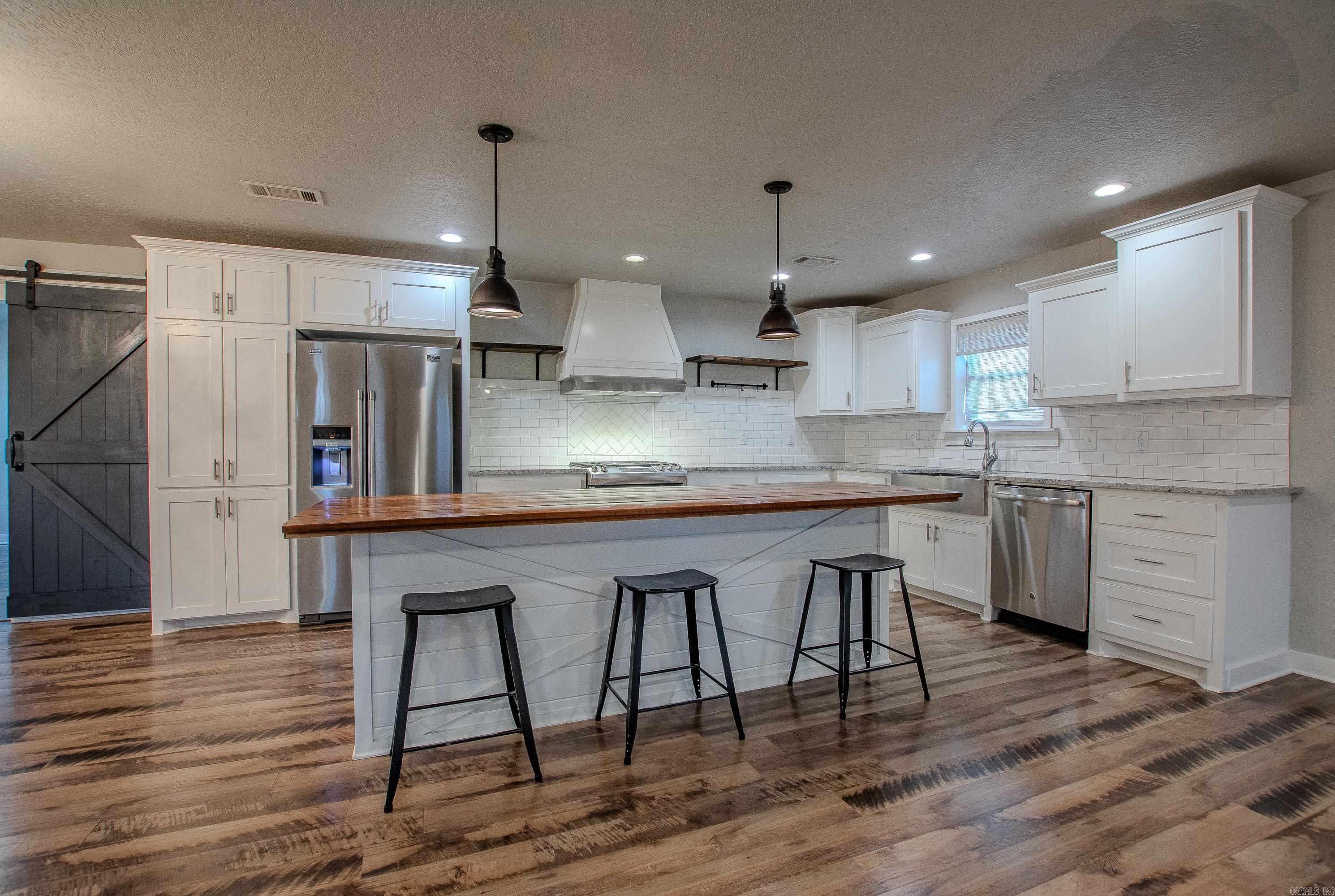 Lynnwood Acres - Residential