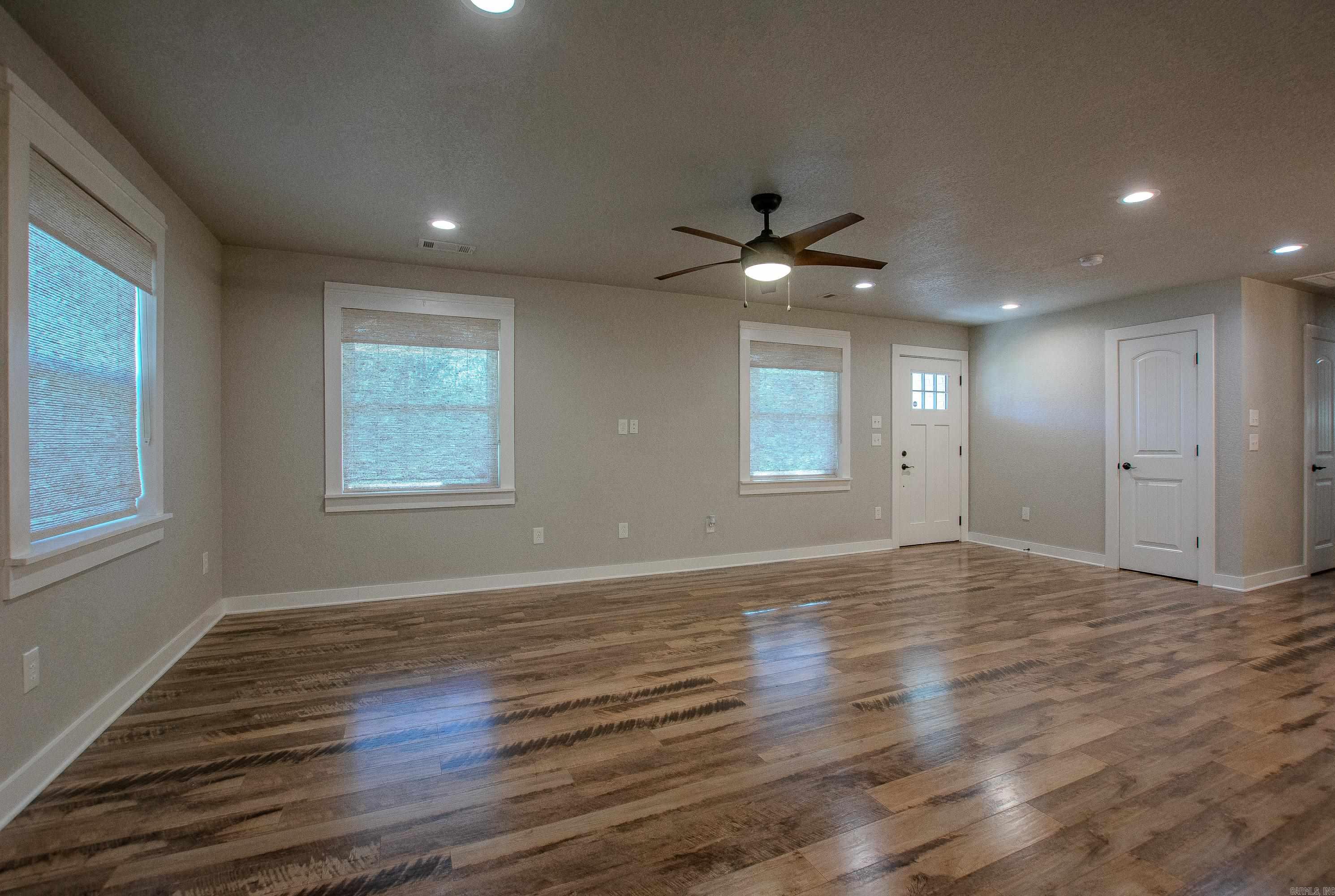 Lynnwood Acres - Residential