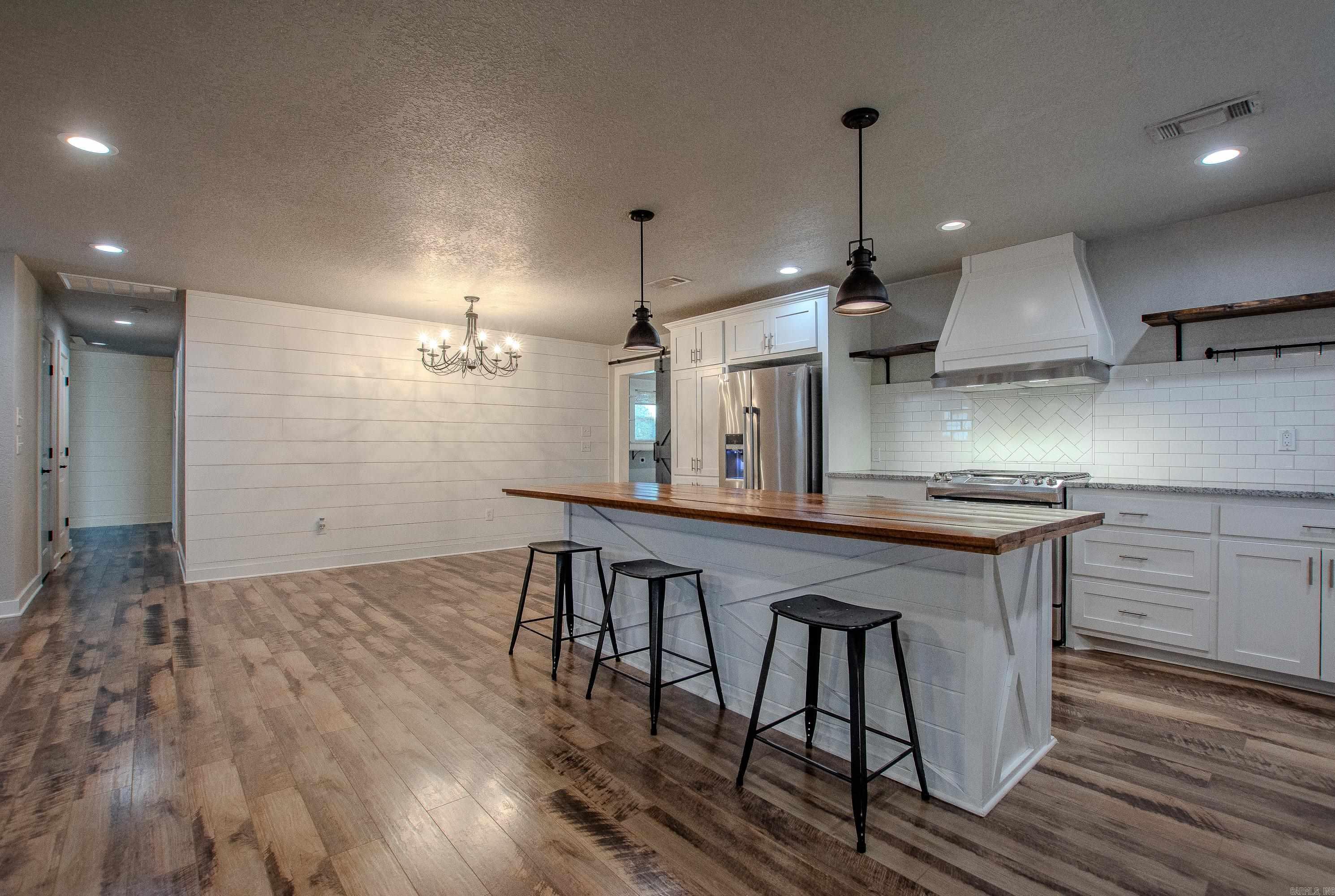 Lynnwood Acres - Residential