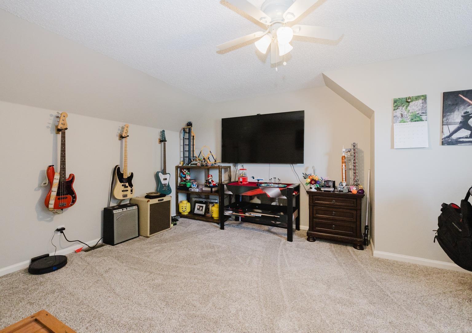 DOGWOOD ACRES - Residential