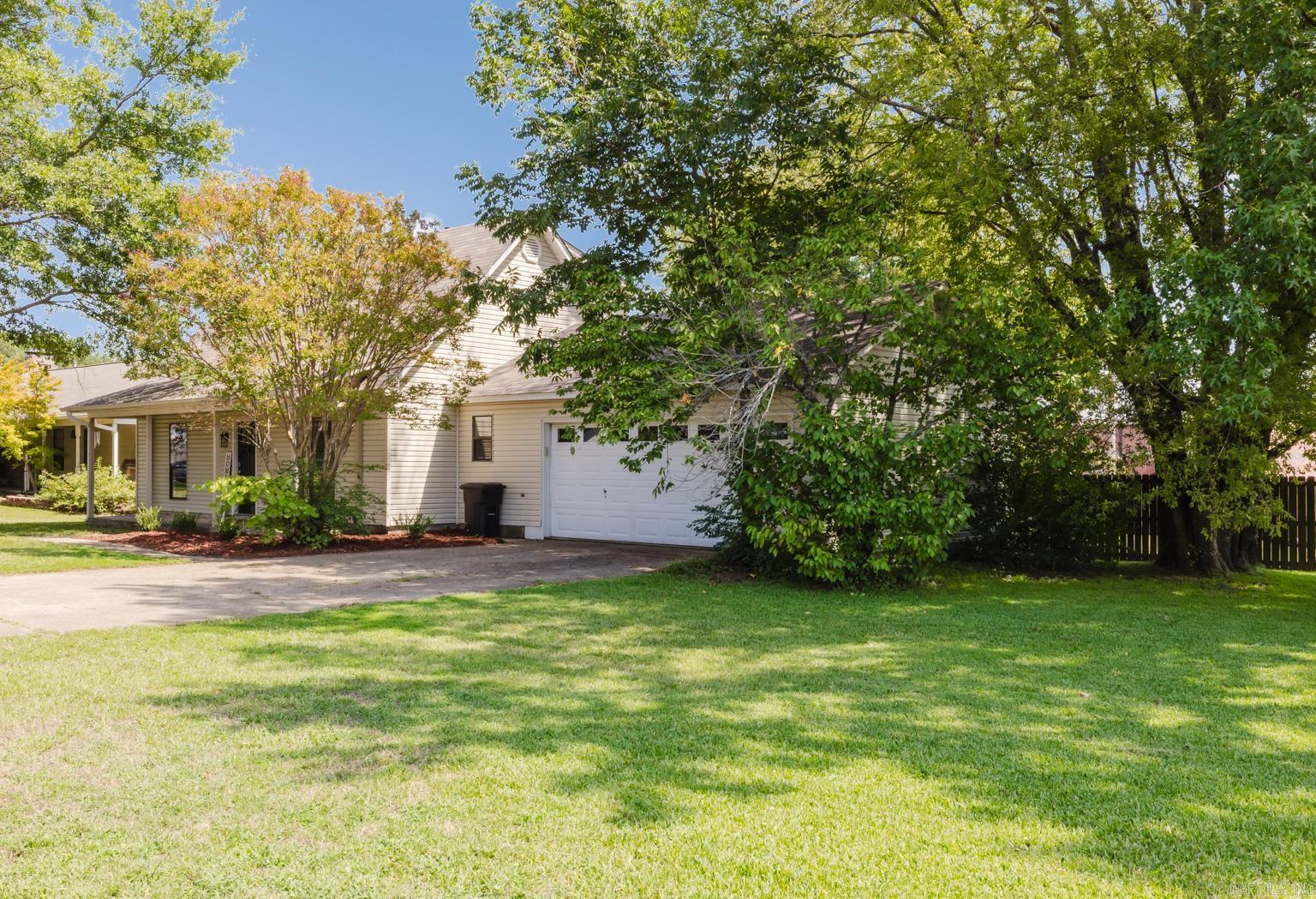 DOGWOOD ACRES - Residential