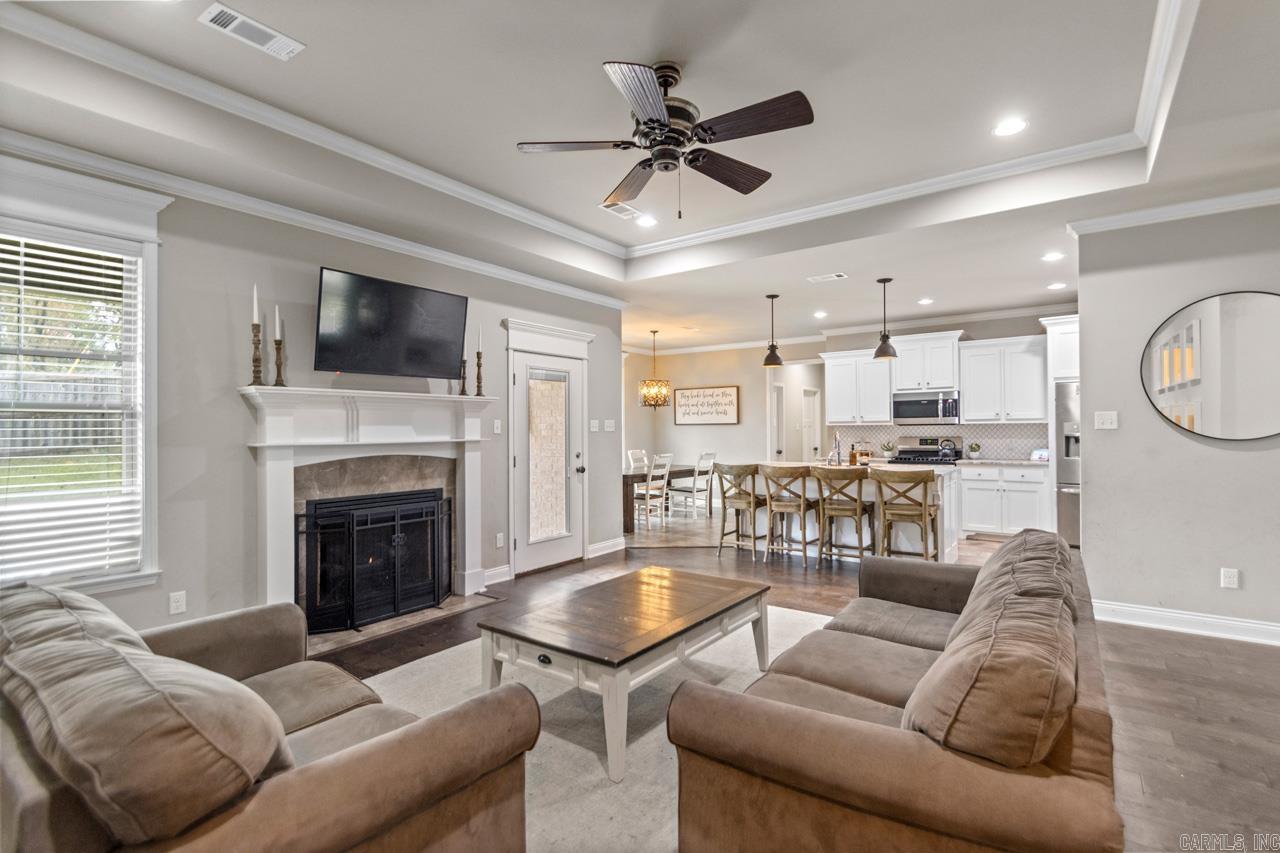 HICKORY HEIGHTS - Residential