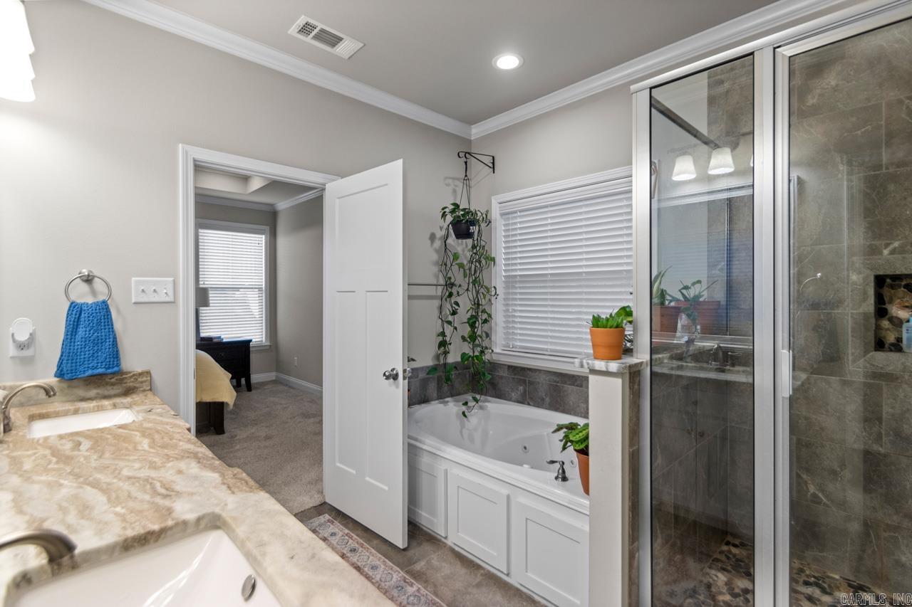 HICKORY HEIGHTS - Residential