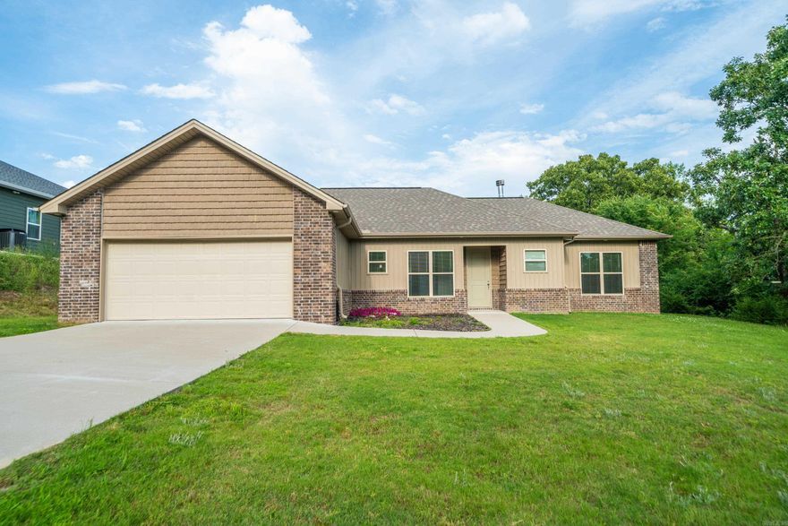 Built in 2022, this Craftsman-style gem offers the feel of a brand-new home with modern construction and an open-concept design..  This 1826 sq ft. 3-bedroom, 2-bath home features LVP throughout, granite countertops and stainless steel appliances; located on a private end-of-road setting in the Lakeside School District.   Because the home was completed just four years ago, all major systems including roof, water heater, HVAC and appliances are in "like-new" condition so you can appreciate low maintenance from day one.   Schedule your showing today.