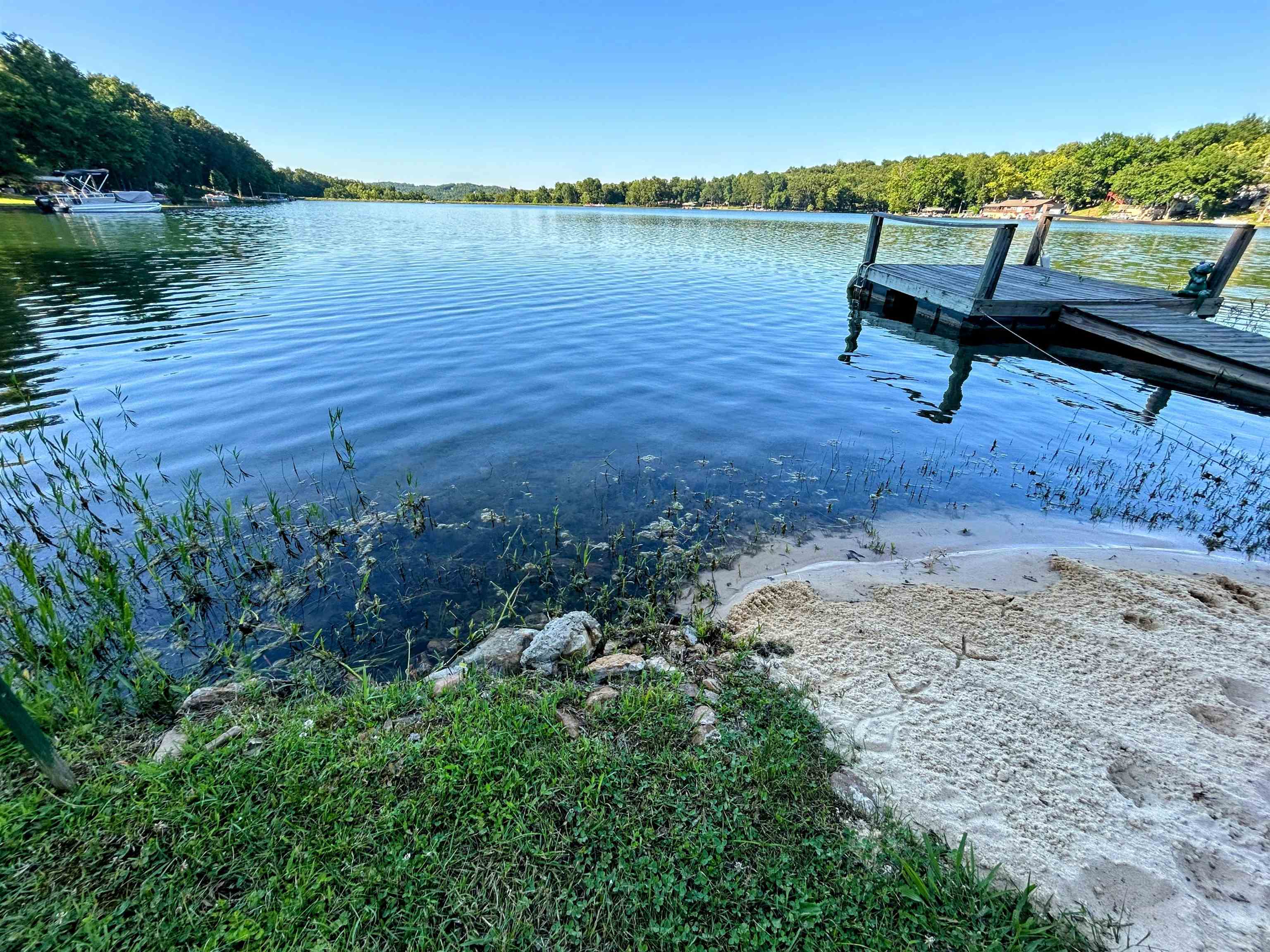 WEST LAKE ESTATES - Residential