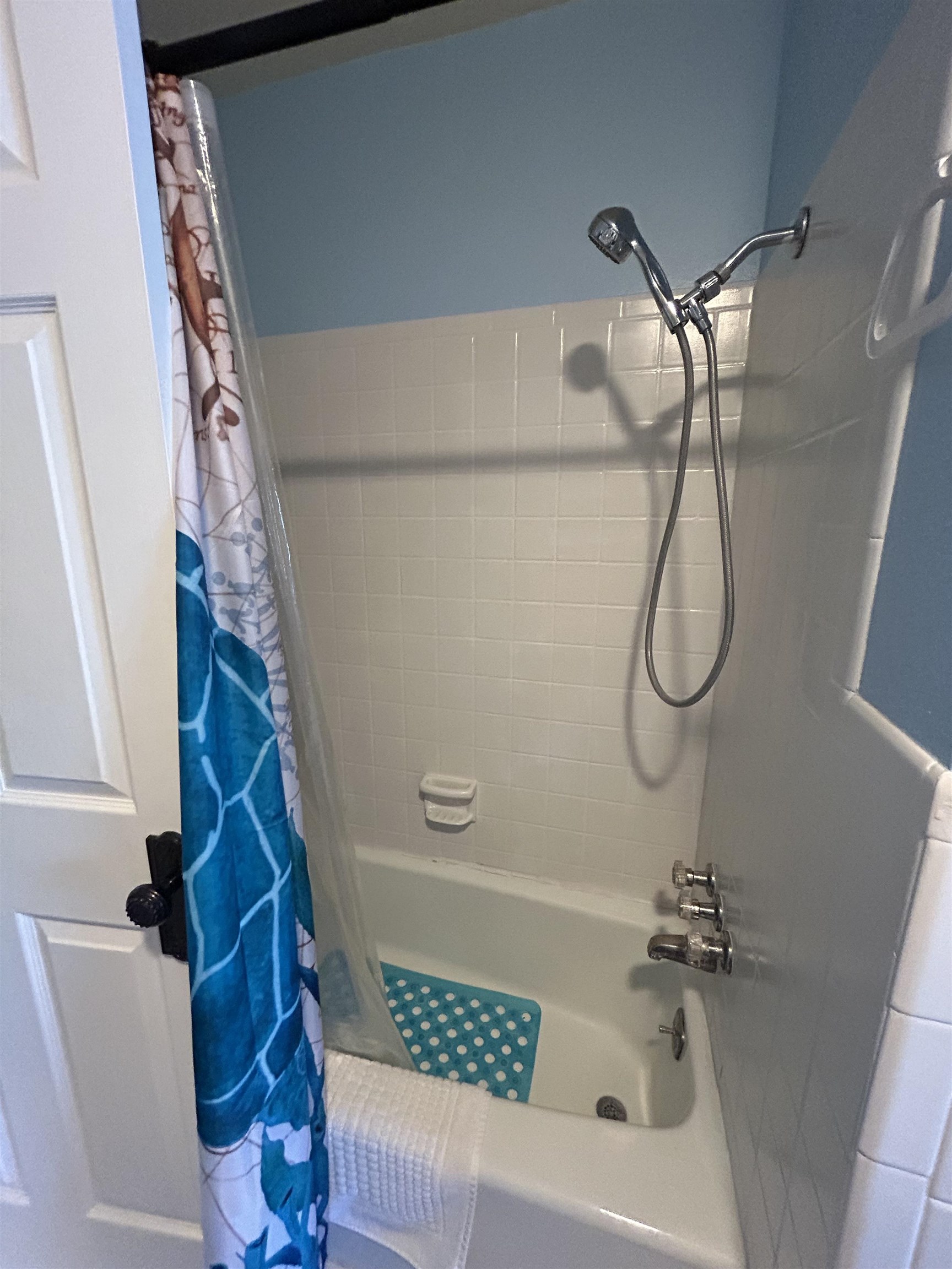 WEST LAKE ESTATES - Residential