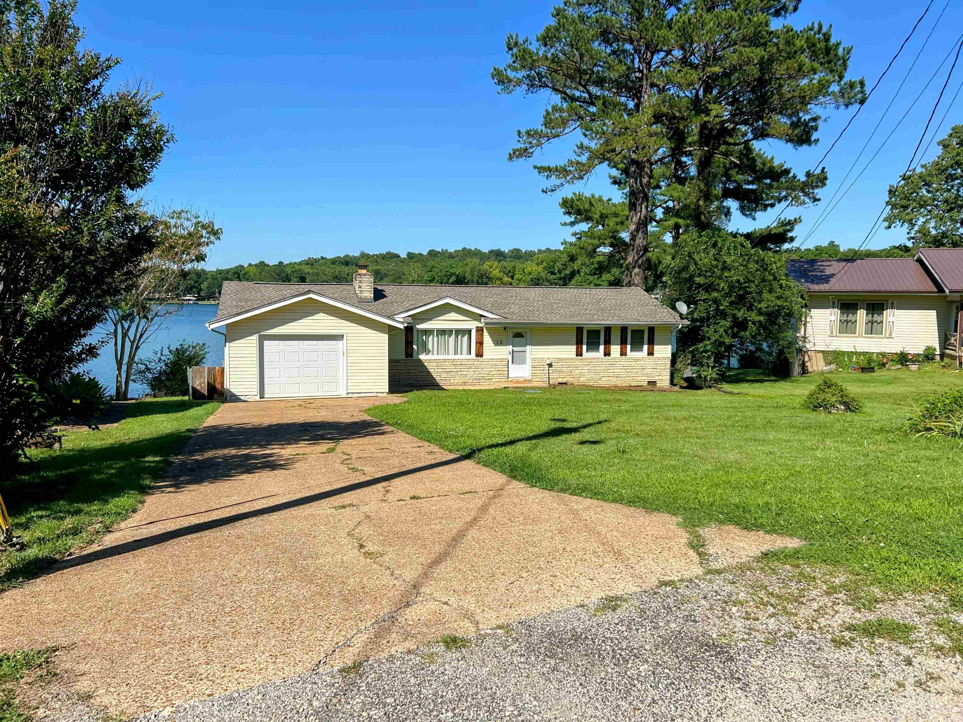 WEST LAKE ESTATES - Residential