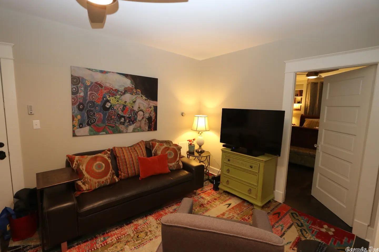 Pulaski Heights - Residential Income