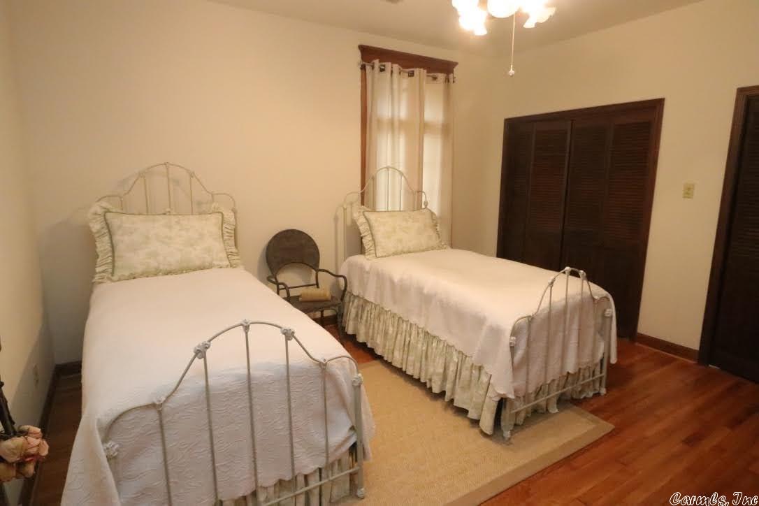 Pulaski Heights - Residential Income