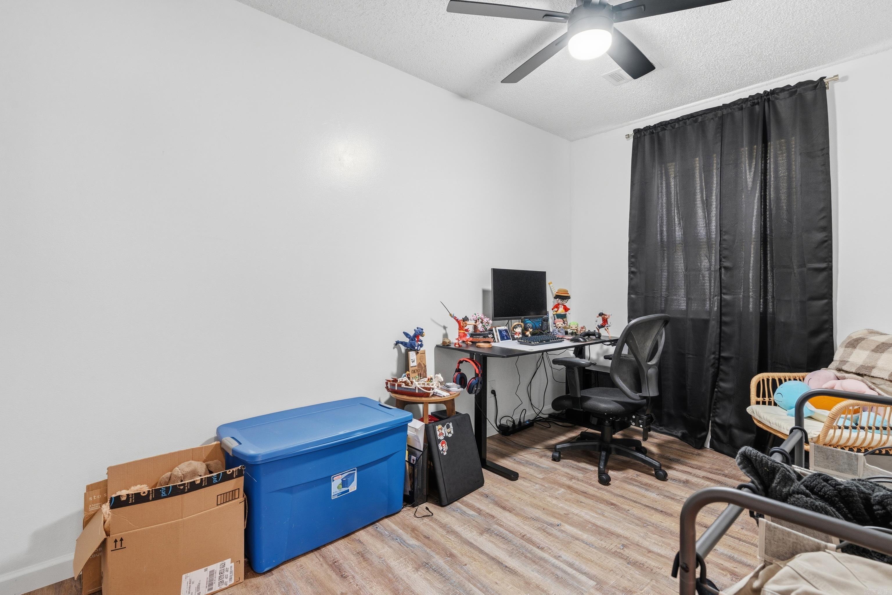 HAMILTON CREST - Residential