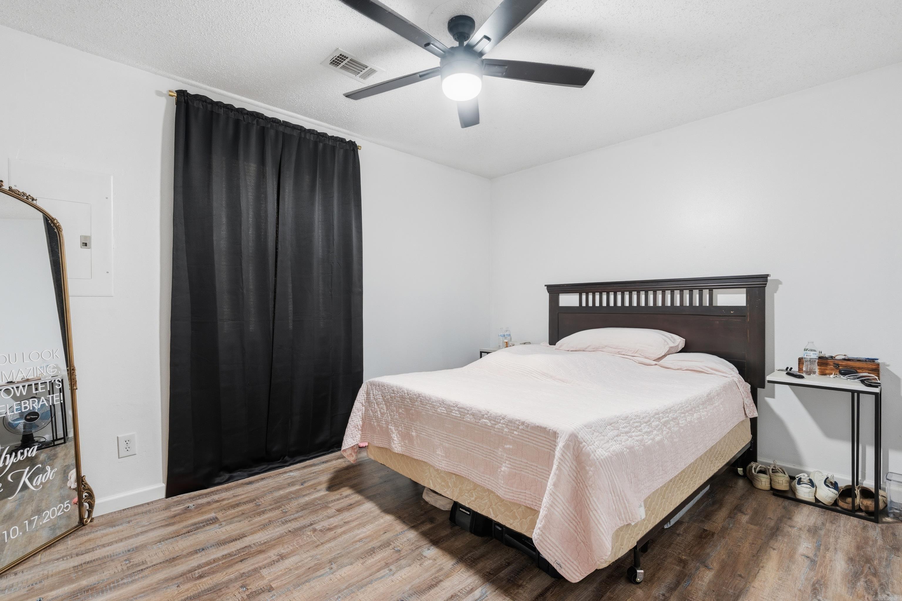 HAMILTON CREST - Residential